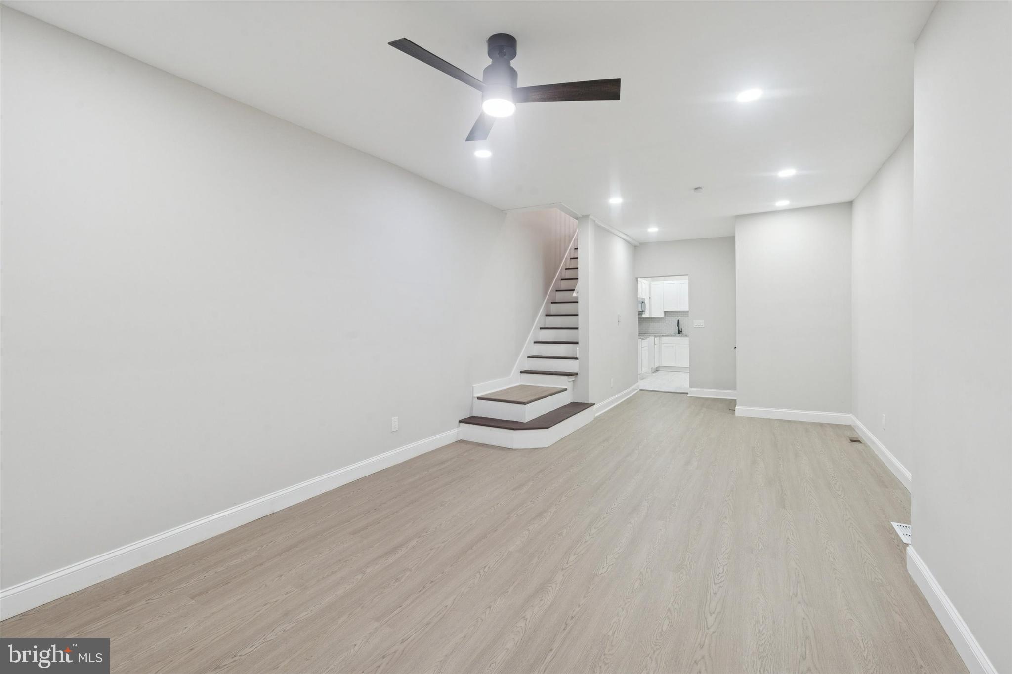 STRAWBERRY MANSION - Residential