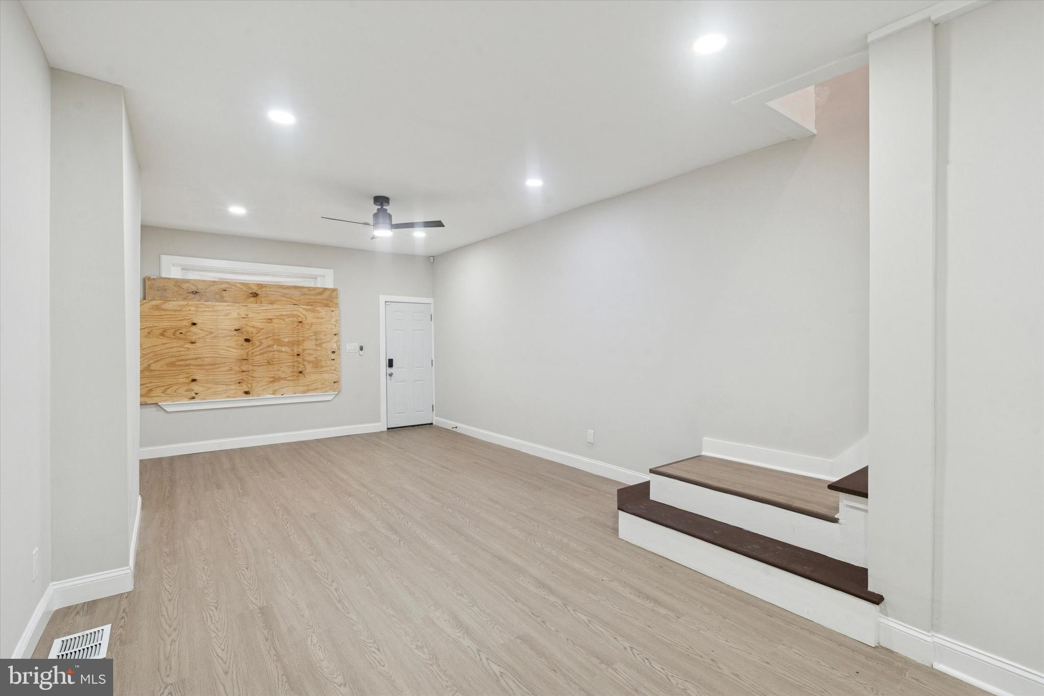 STRAWBERRY MANSION - Residential