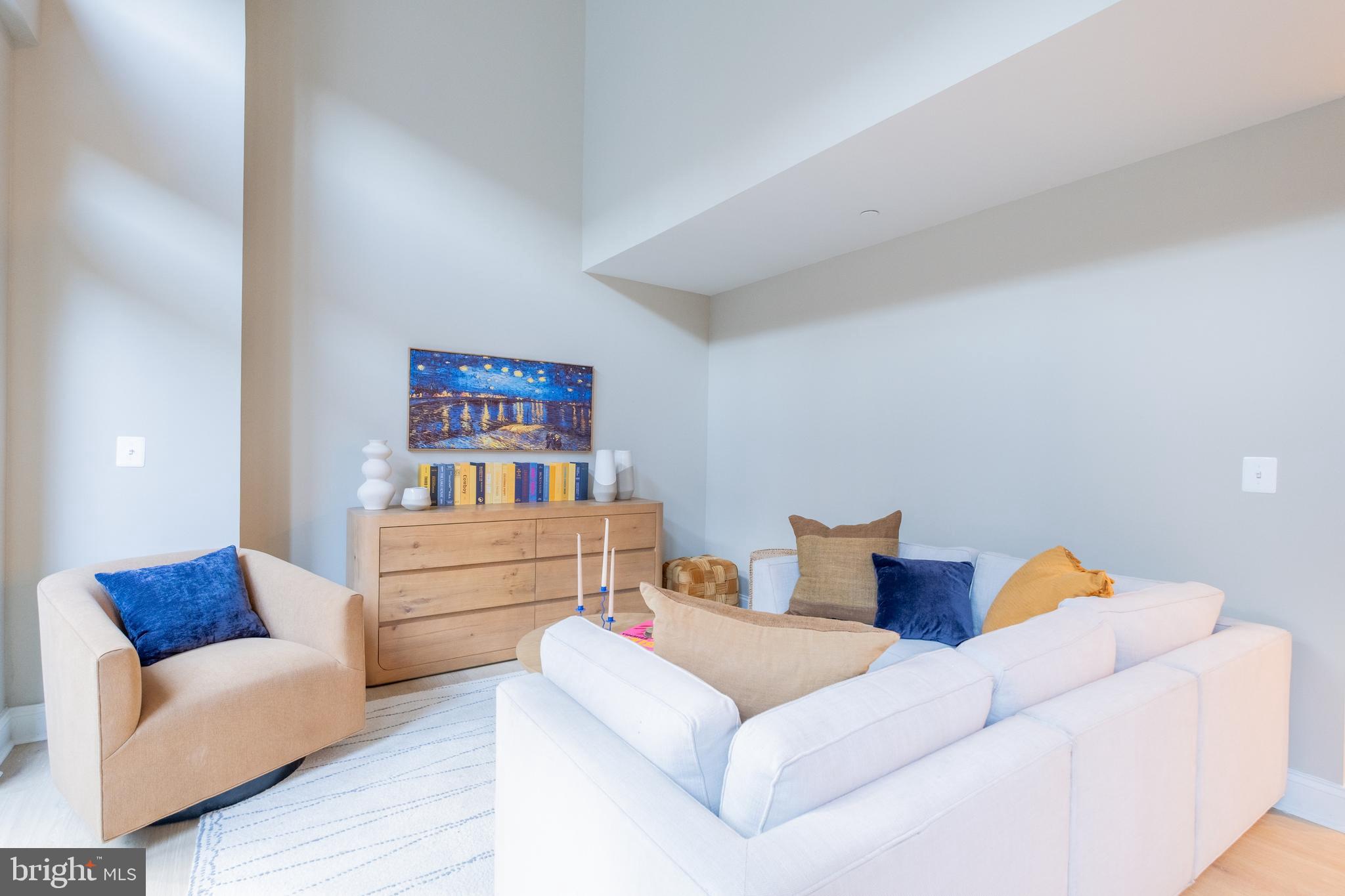 LOGAN SQUARE - Residential Lease