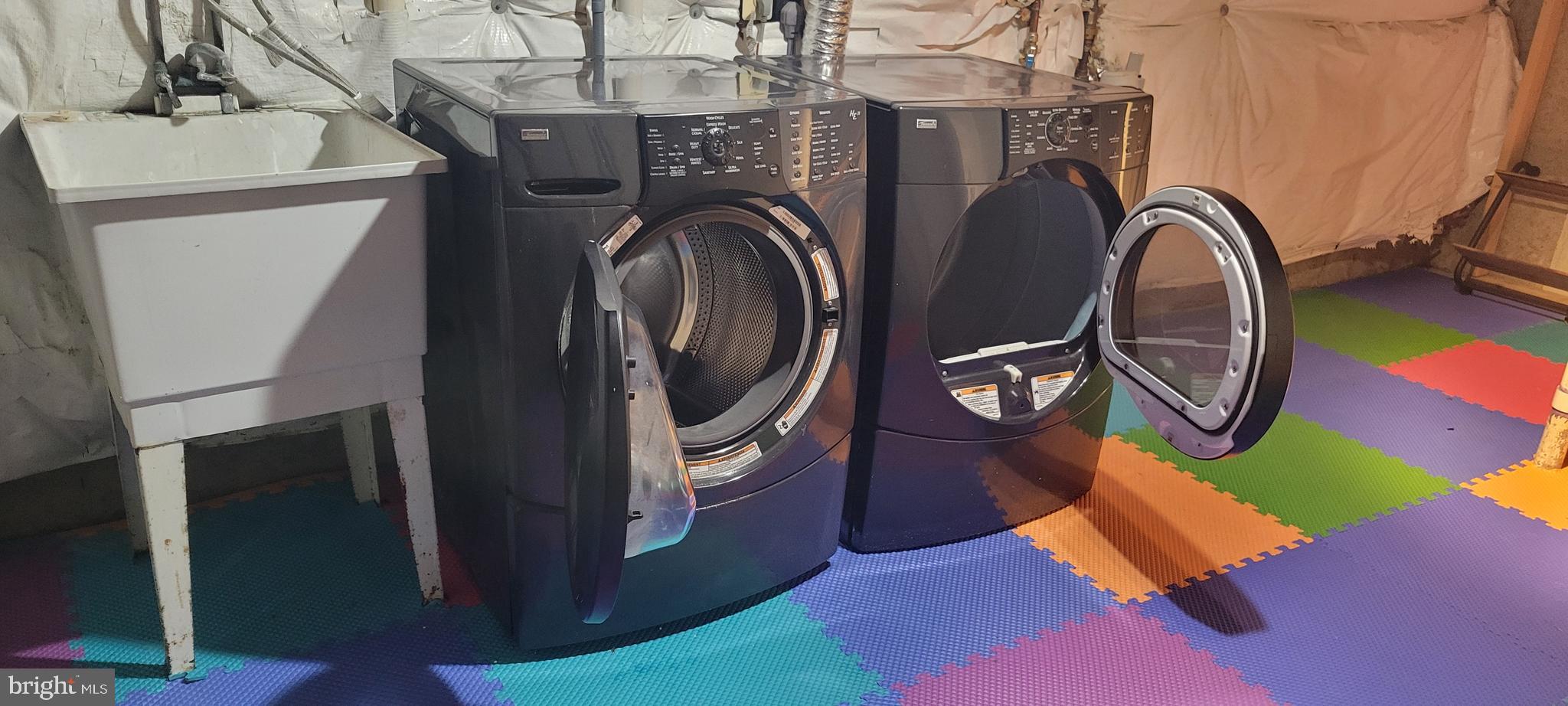 HIDDEN RIDGE - Residential