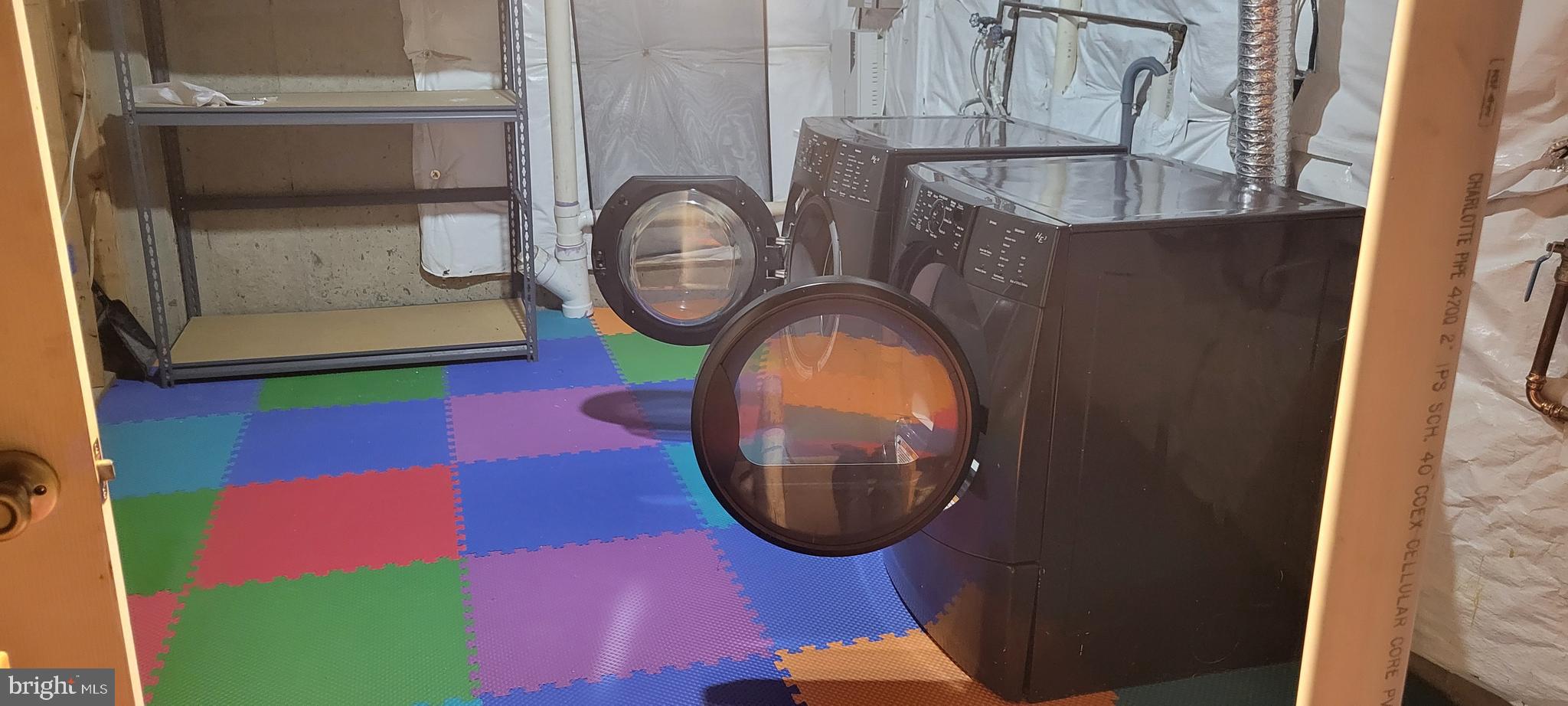 HIDDEN RIDGE - Residential