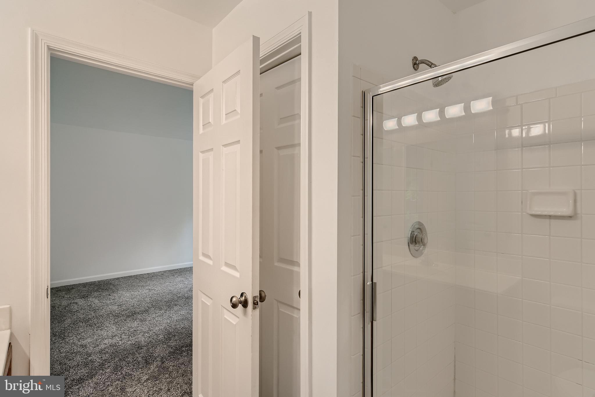 HIDDEN RIDGE - Residential