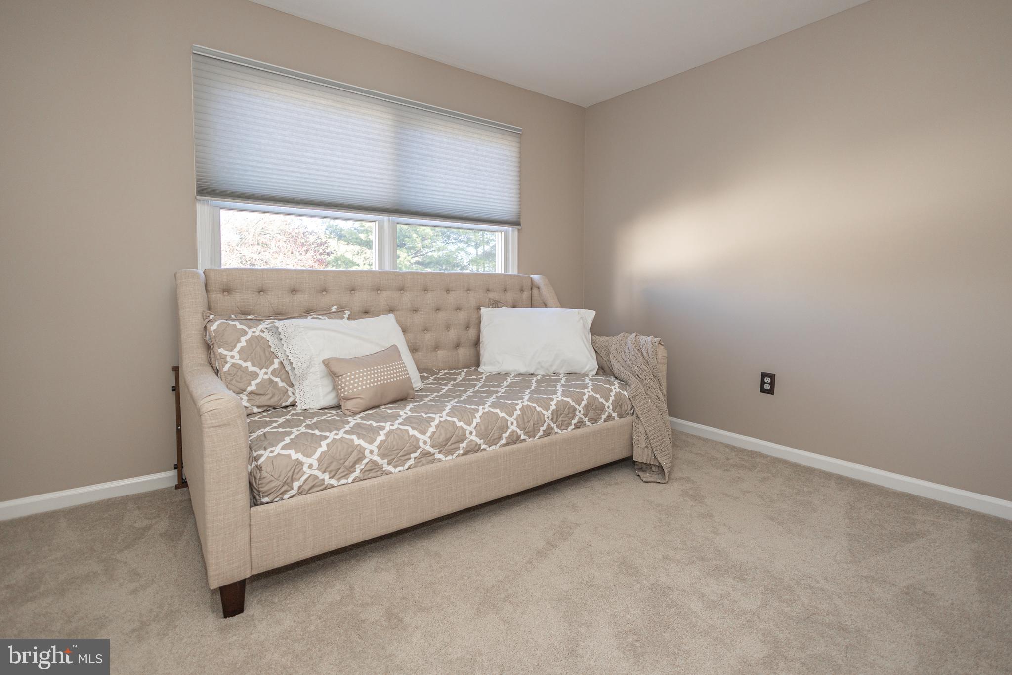 BRIDLE ESTATES - Residential