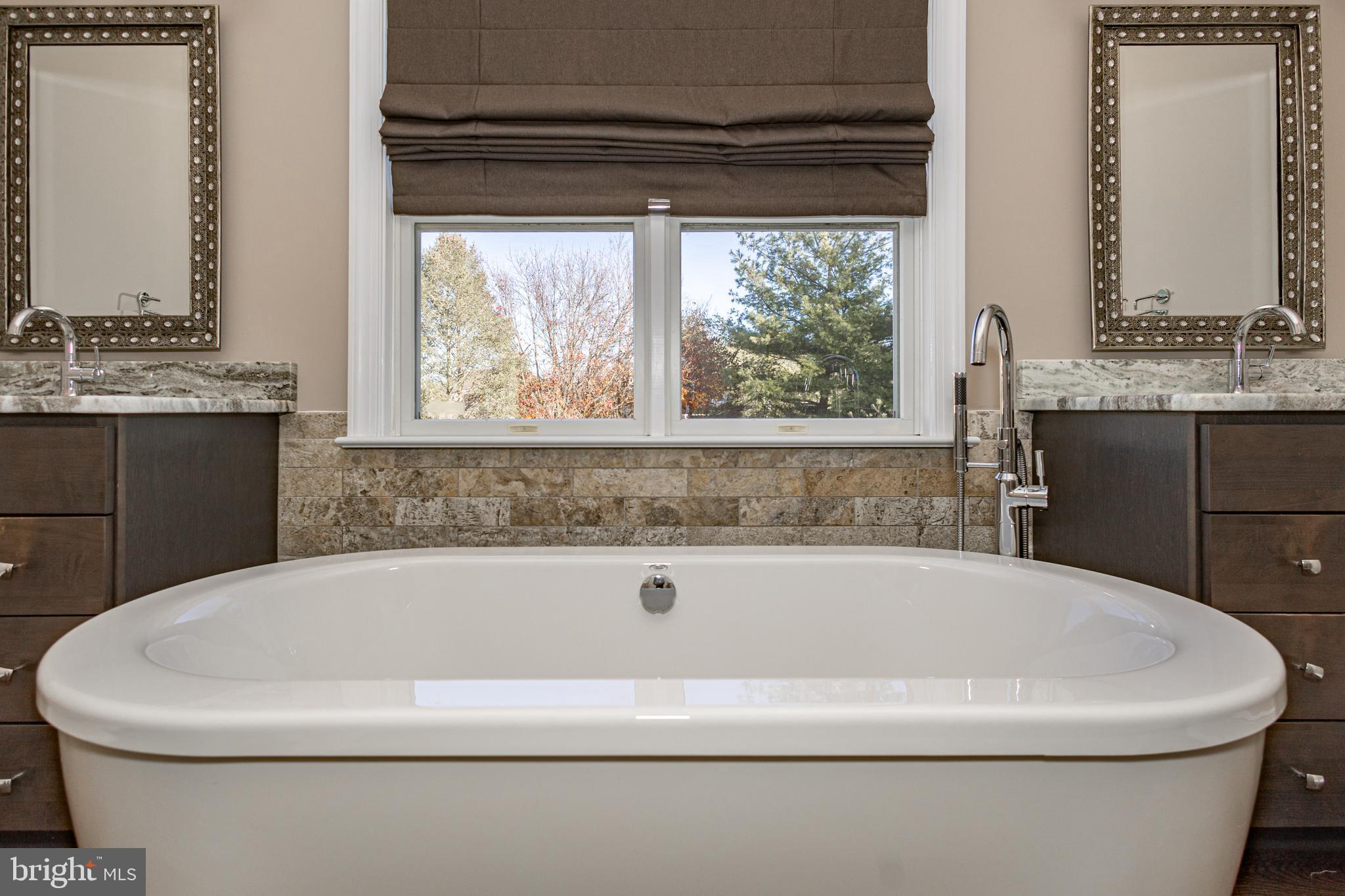 BRIDLE ESTATES - Residential