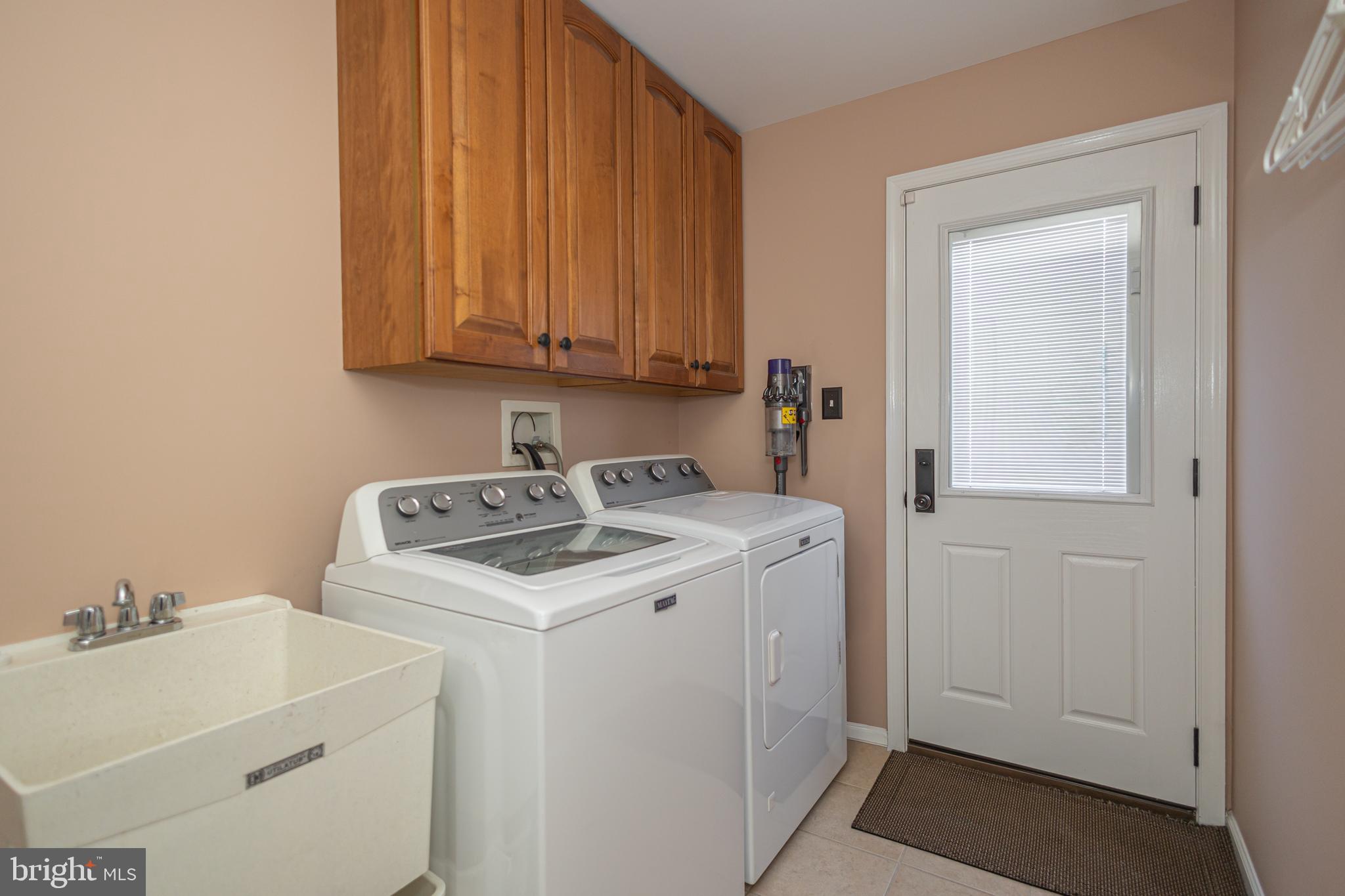 BRIDLE ESTATES - Residential