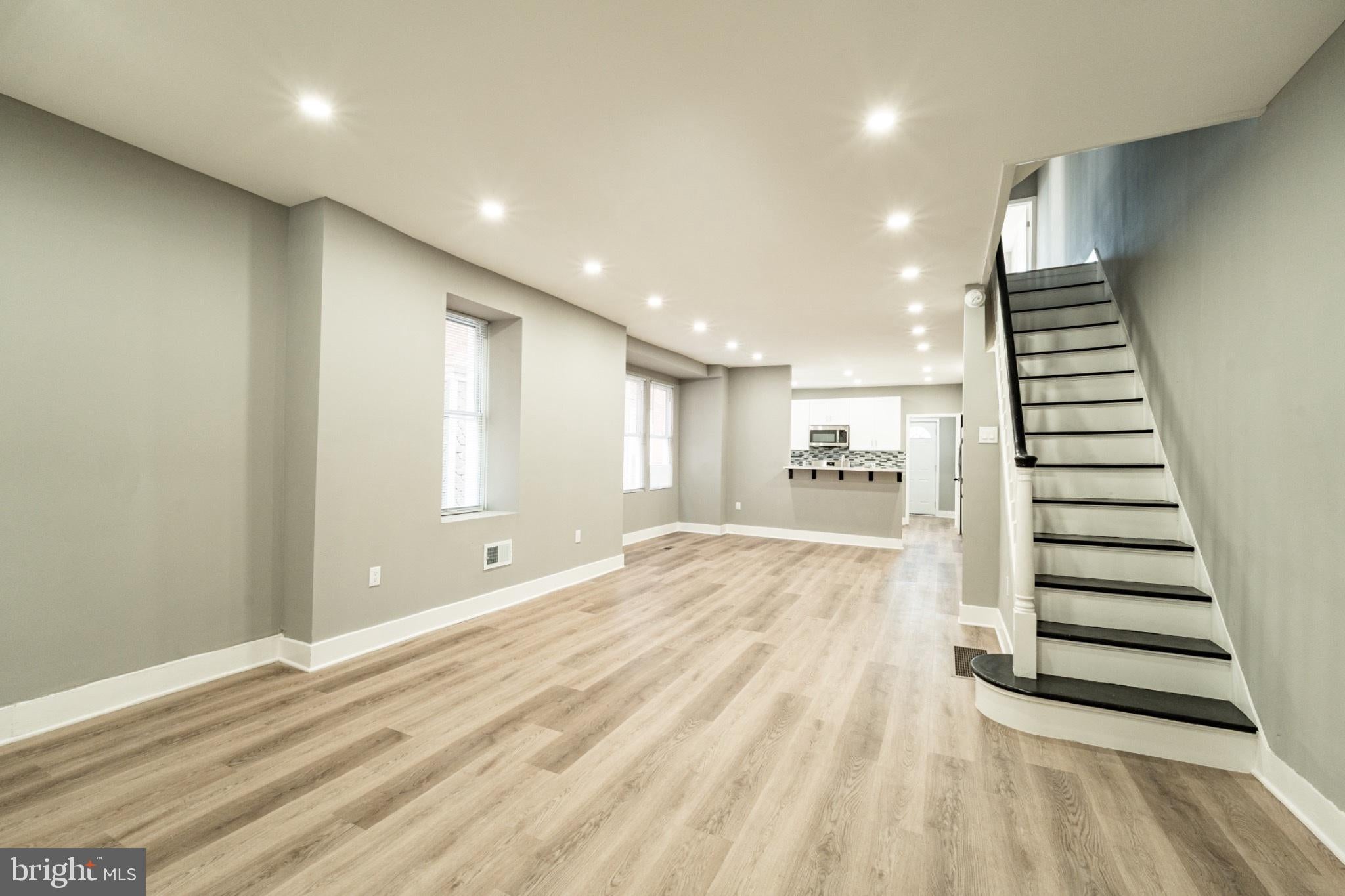 4728 ROSEHILL