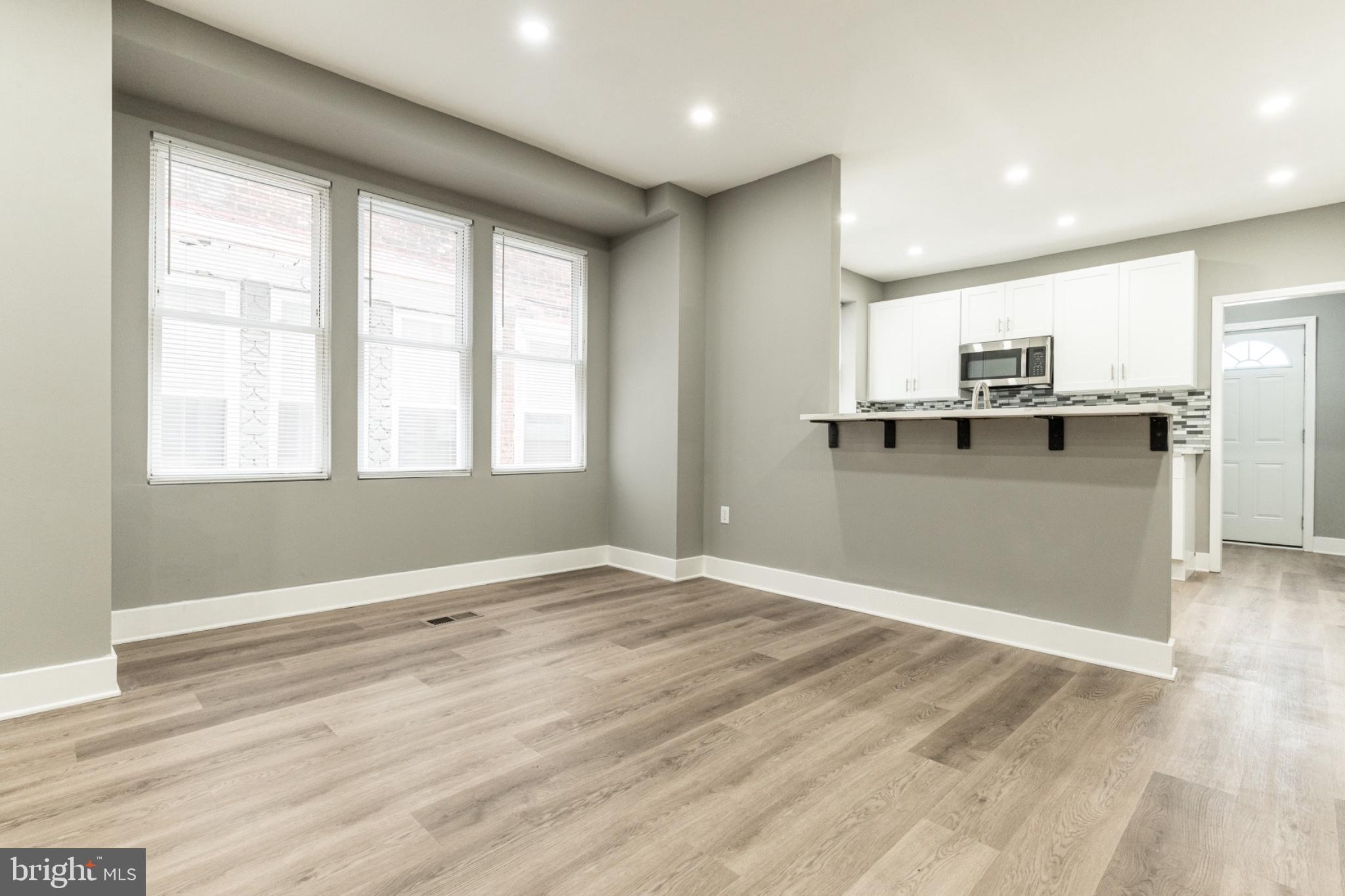 4728 ROSEHILL
