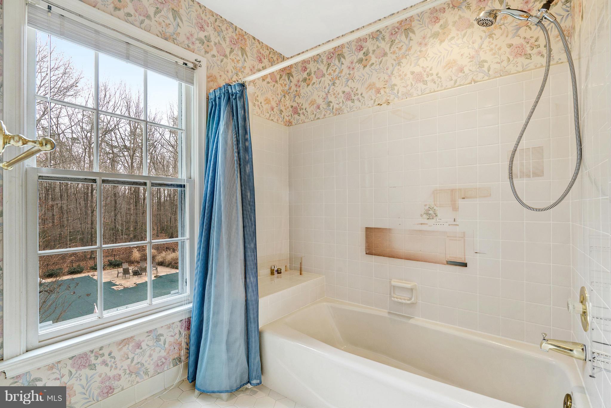 BRIARLYNN ESTATES - Residential