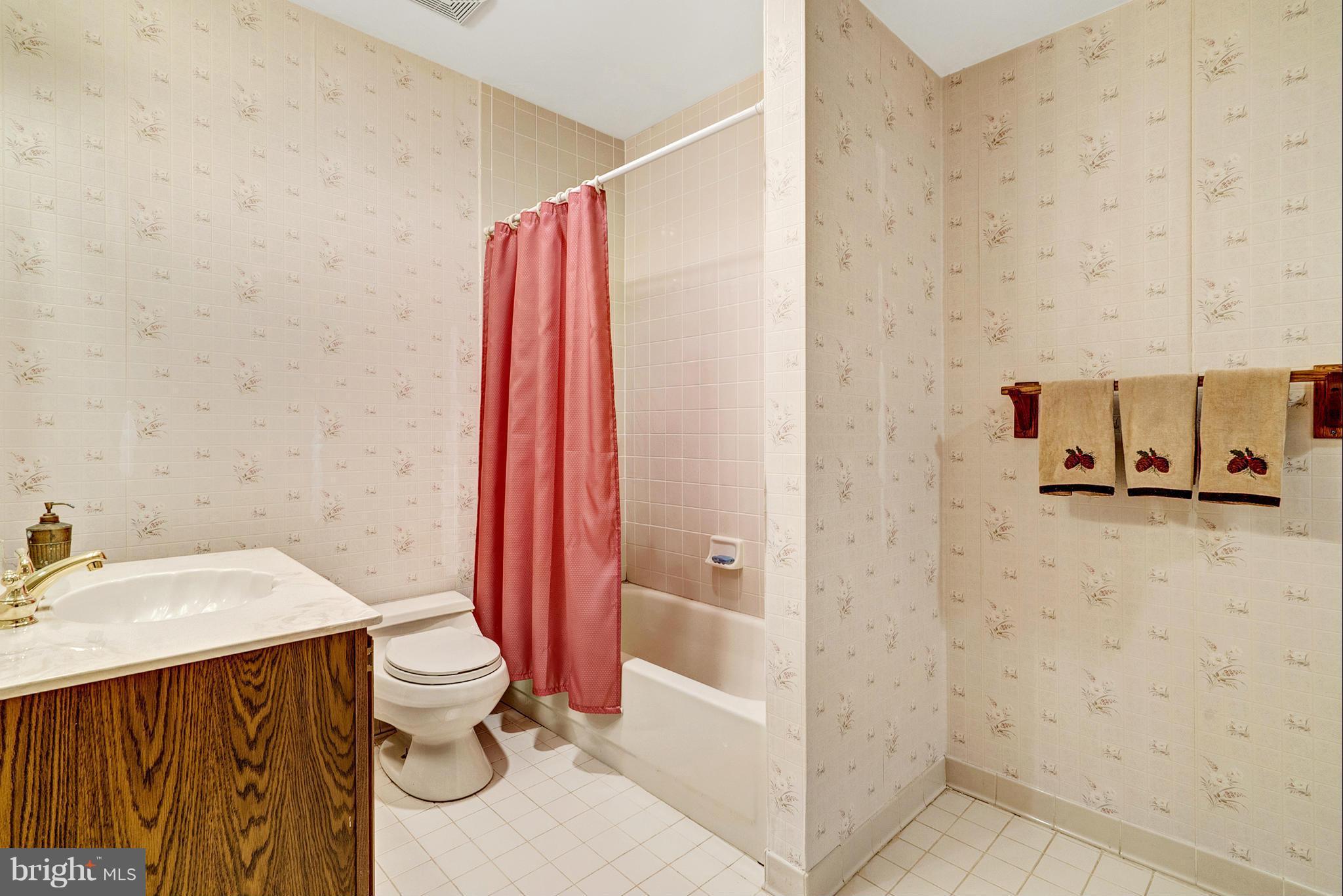 BRIARLYNN ESTATES - Residential