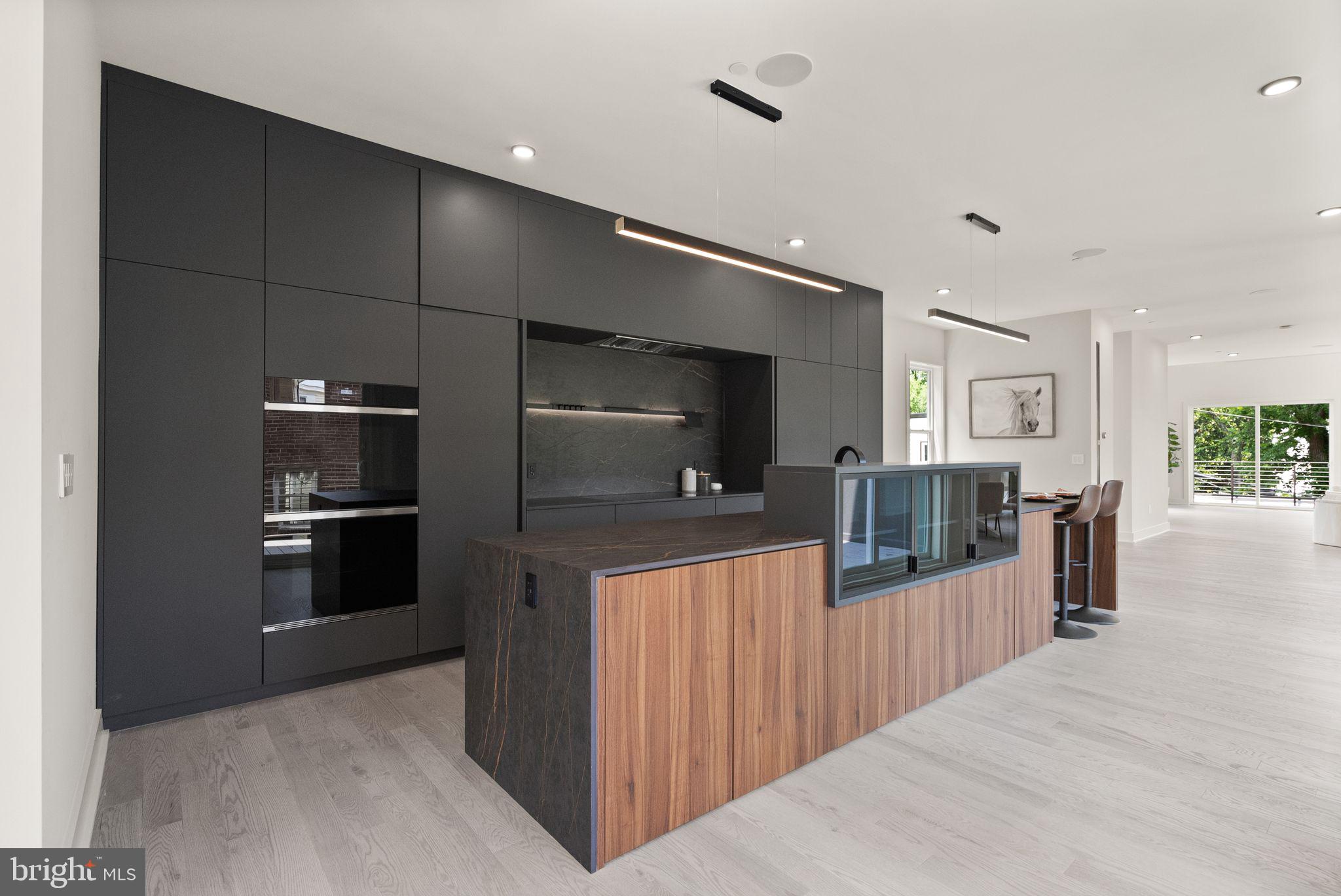 CHEVY CHASE - Residential