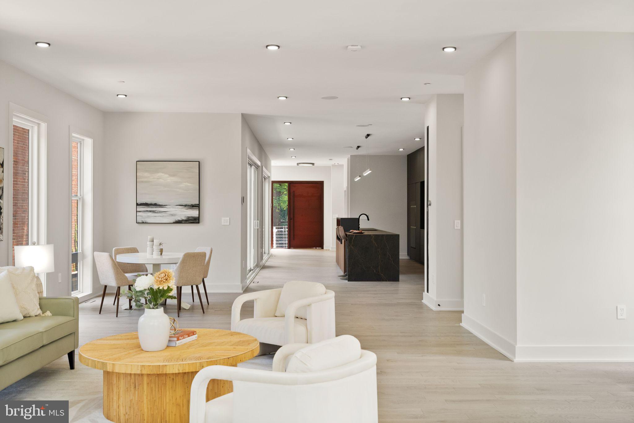 CHEVY CHASE - Residential