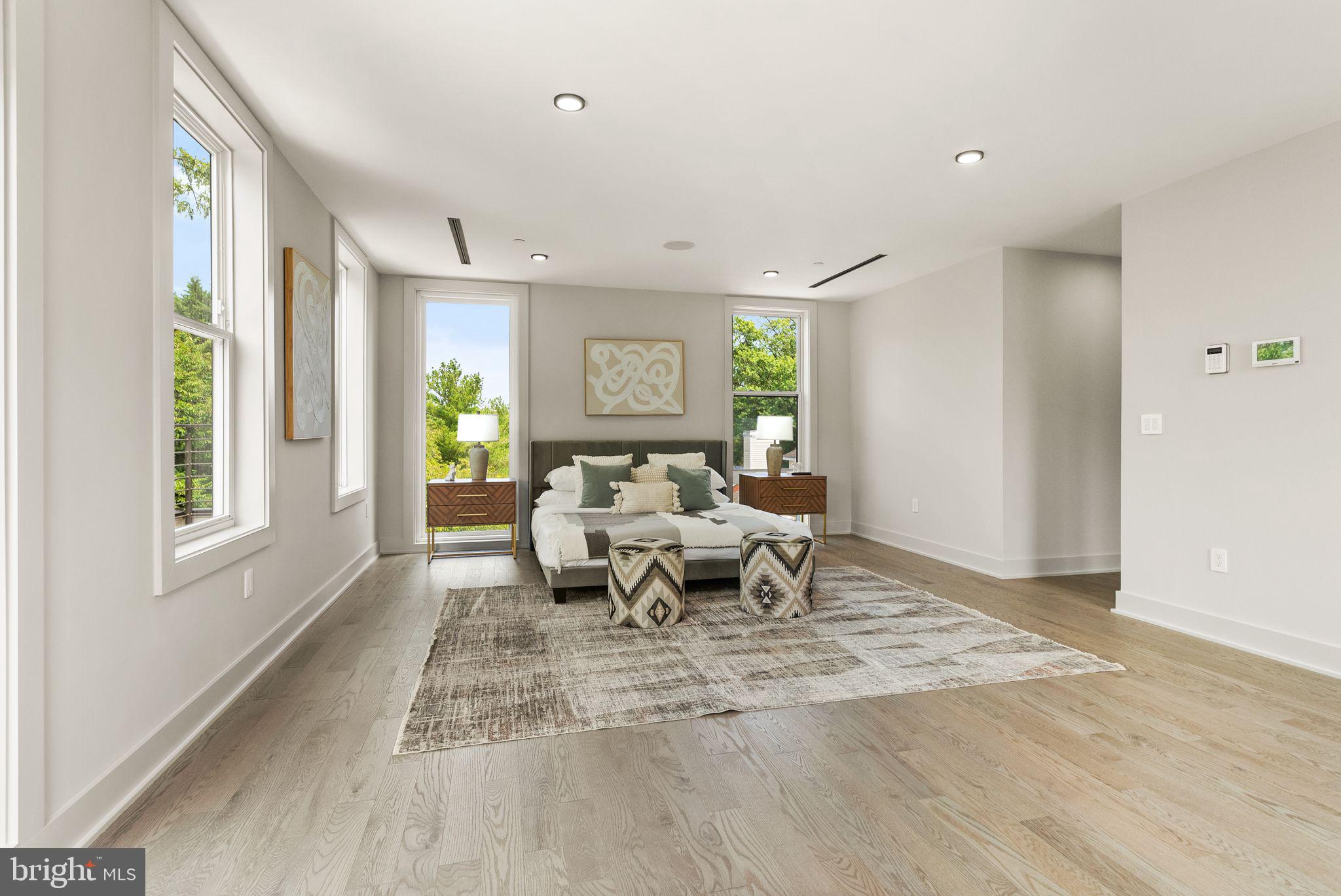 CHEVY CHASE - Residential