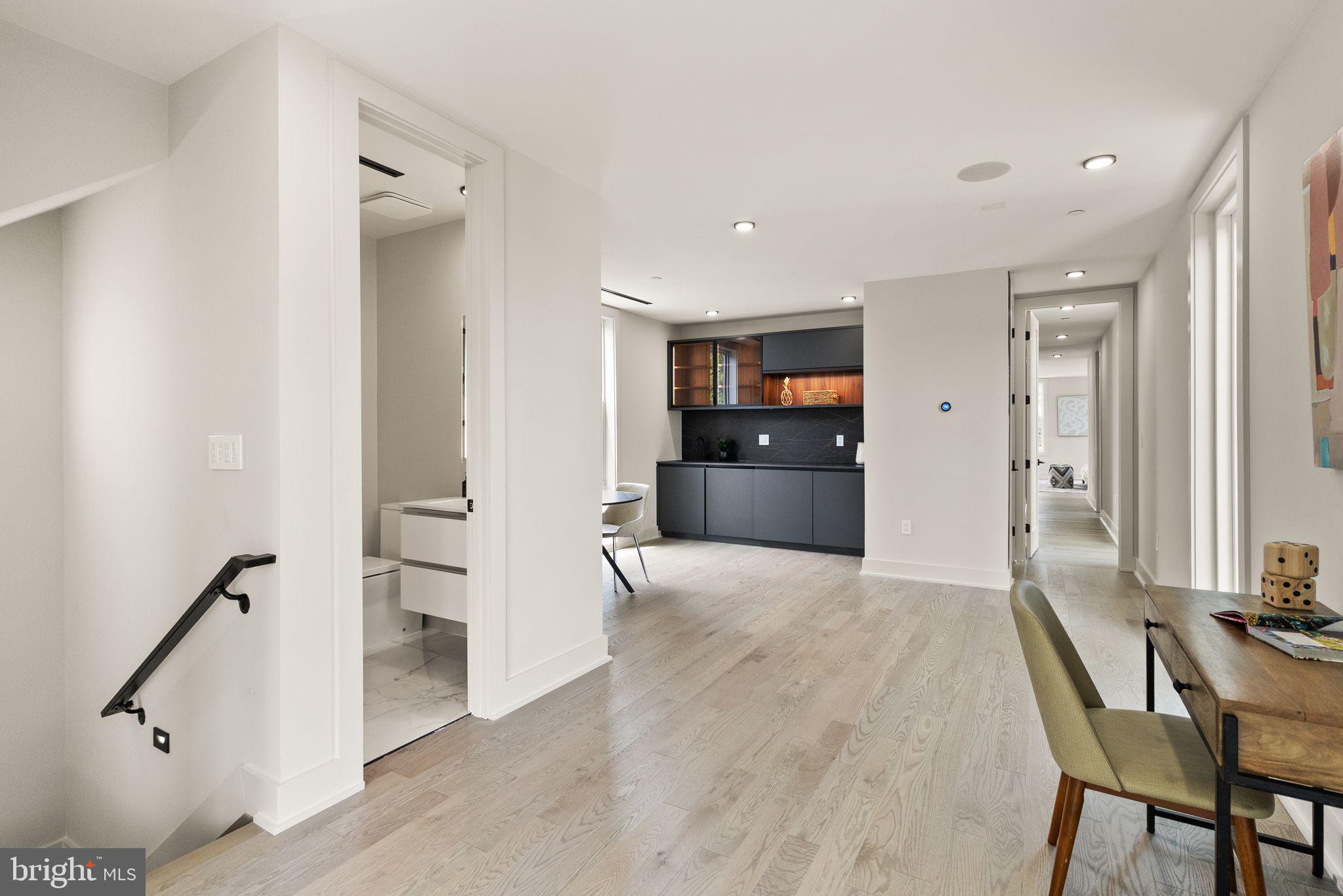 CHEVY CHASE - Residential