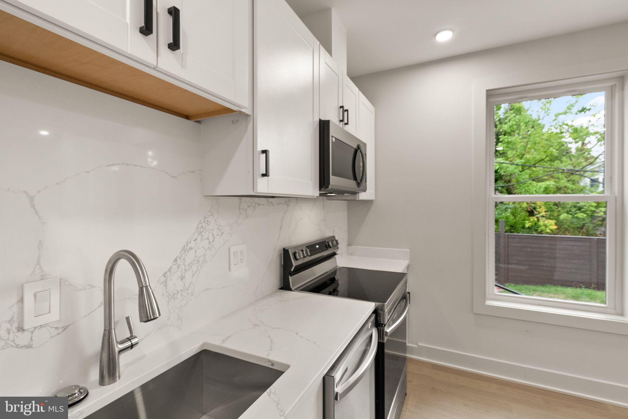 CHEVY CHASE - Residential