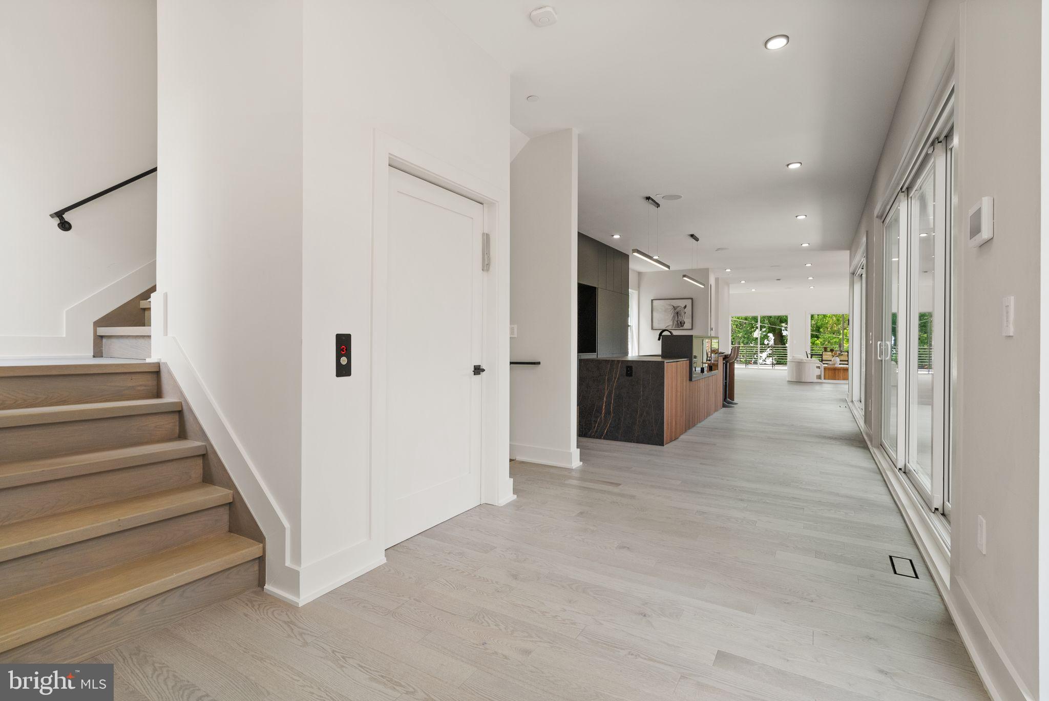 CHEVY CHASE - Residential