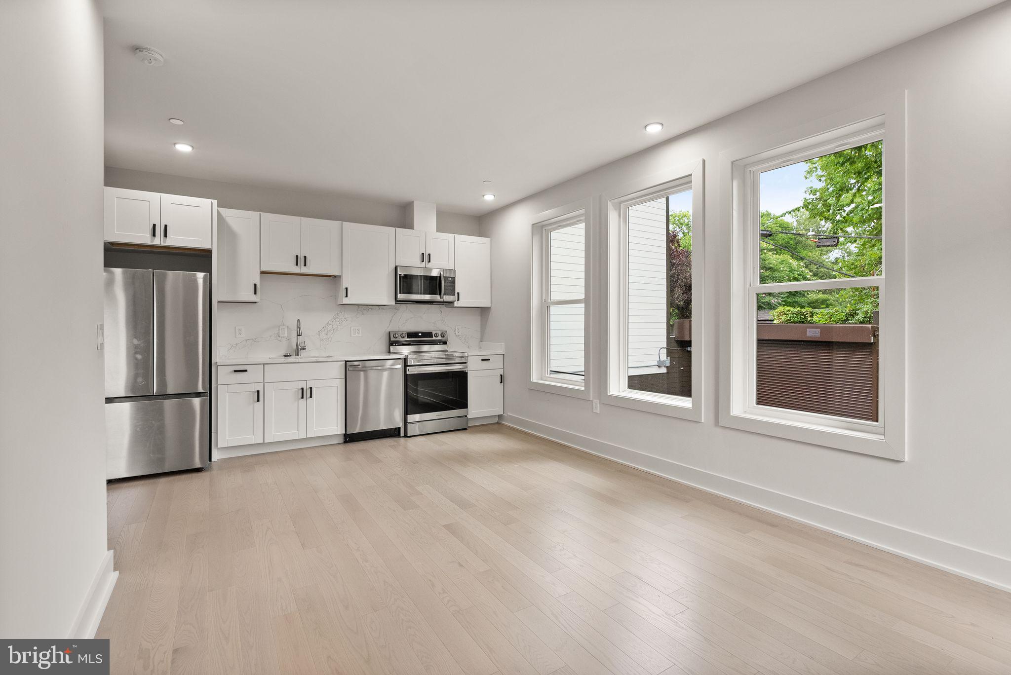CHEVY CHASE - Residential
