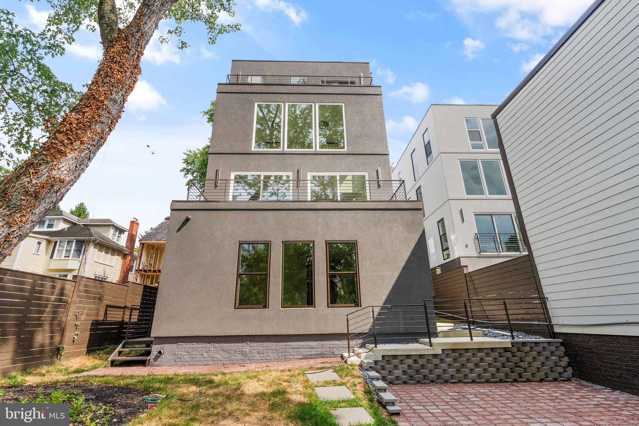 CHEVY CHASE - Residential