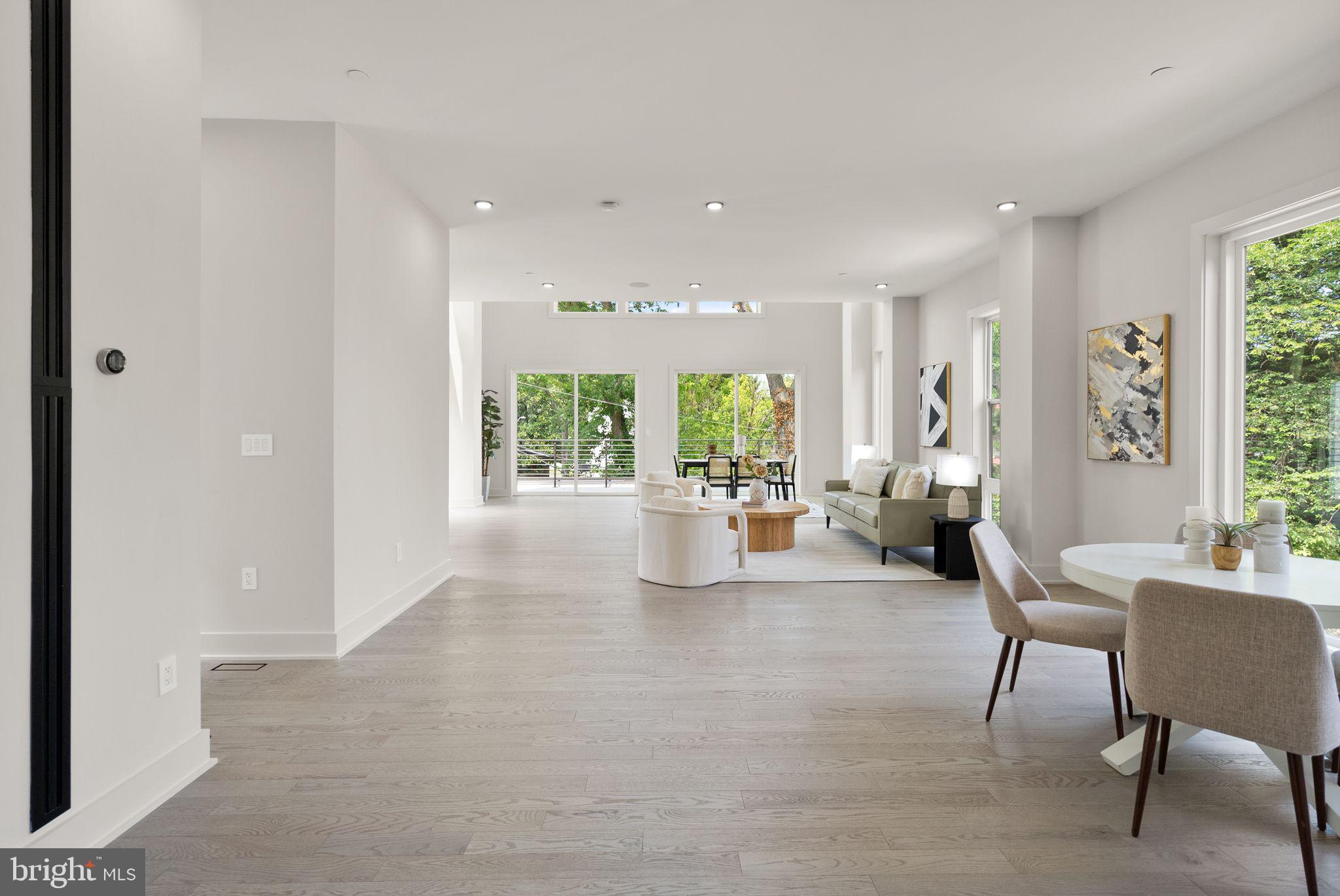 CHEVY CHASE - Residential
