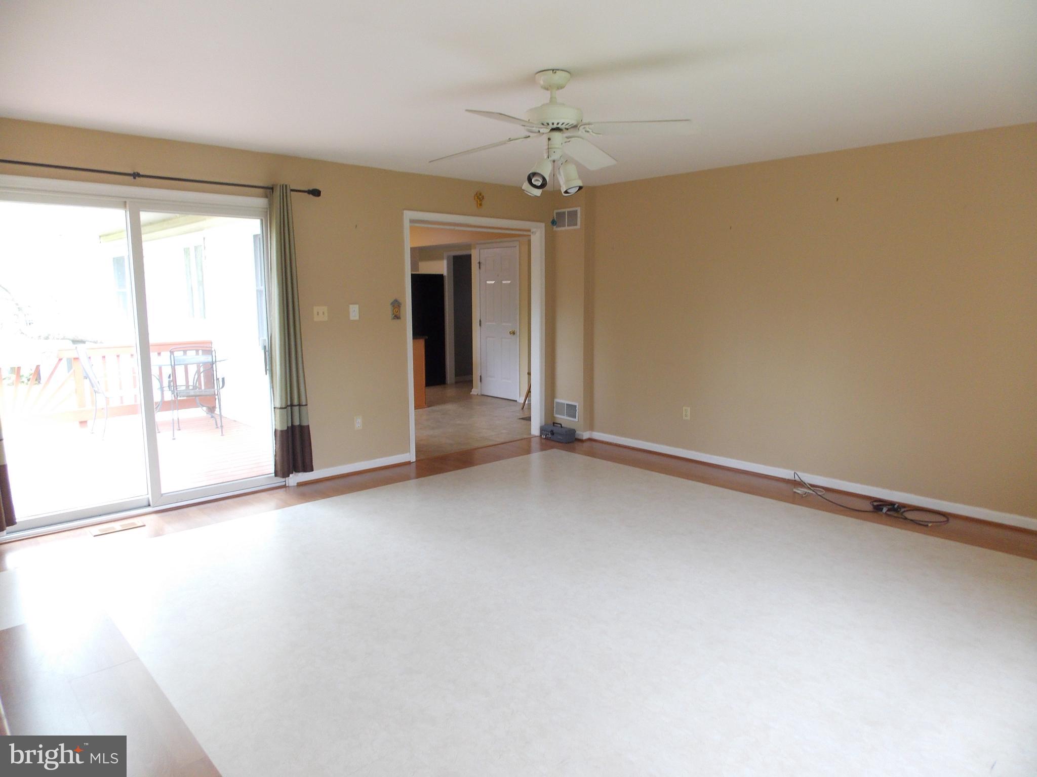 CARROLLYN MANOR - Residential