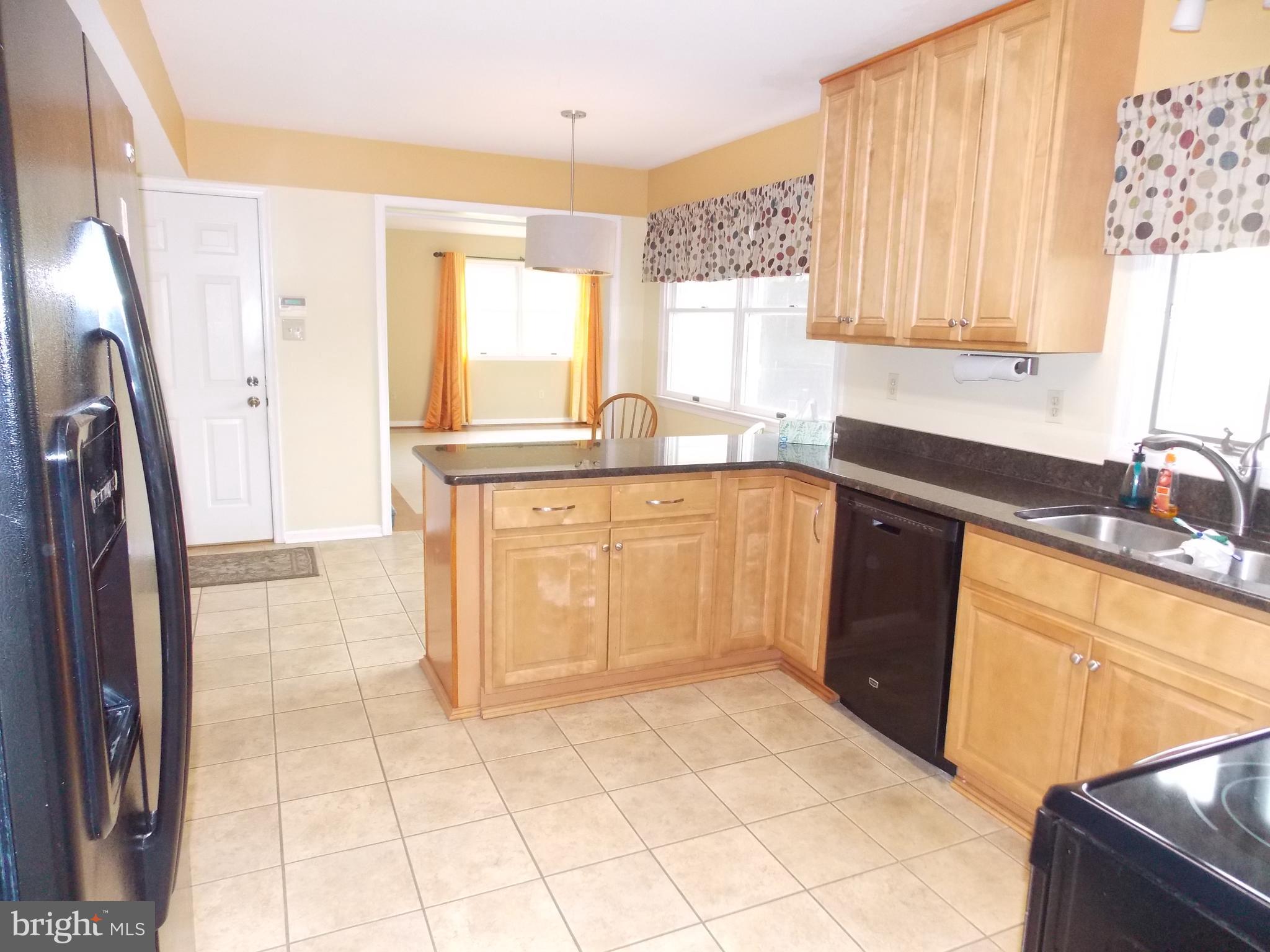 CARROLLYN MANOR - Residential