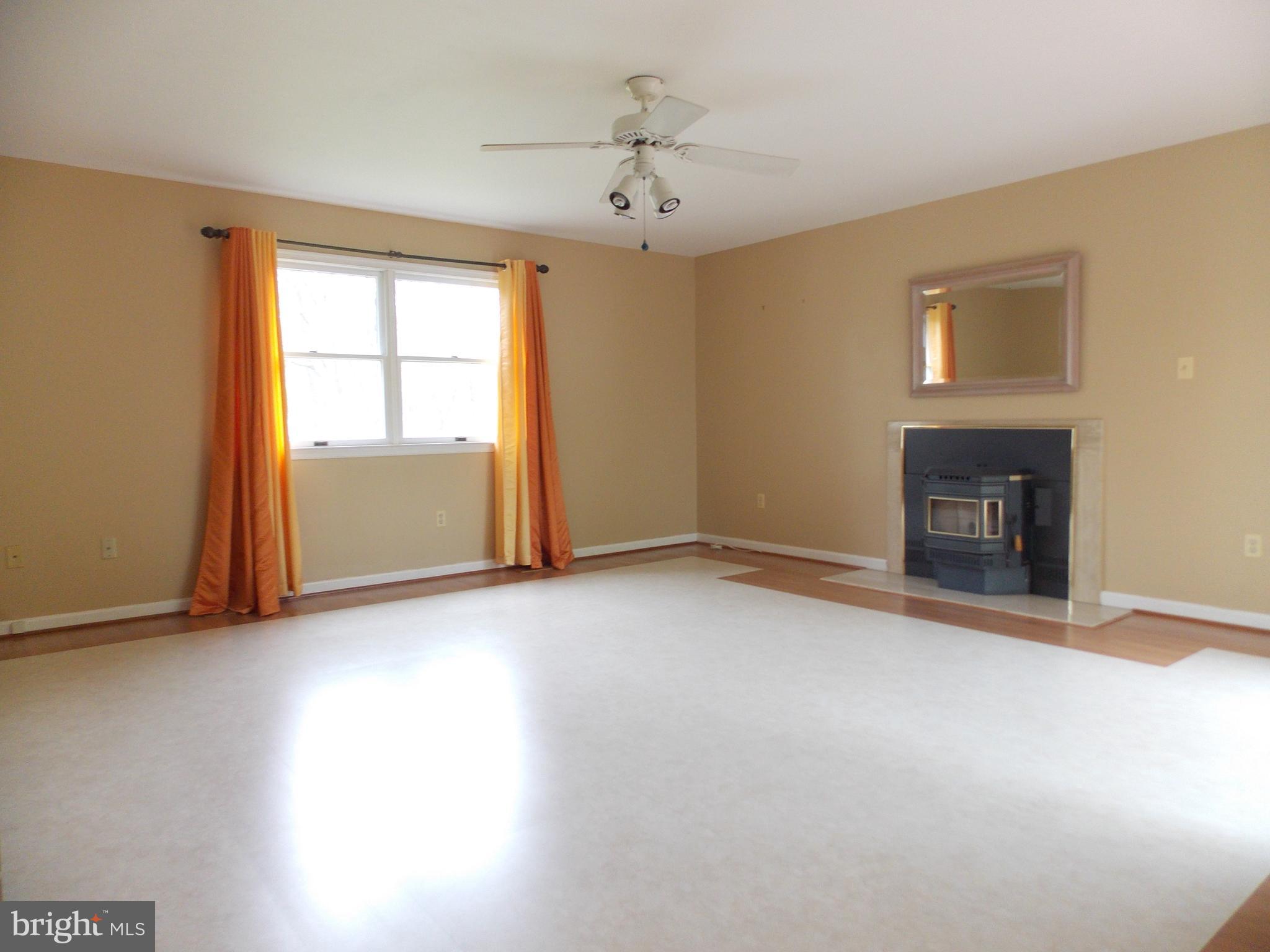 CARROLLYN MANOR - Residential