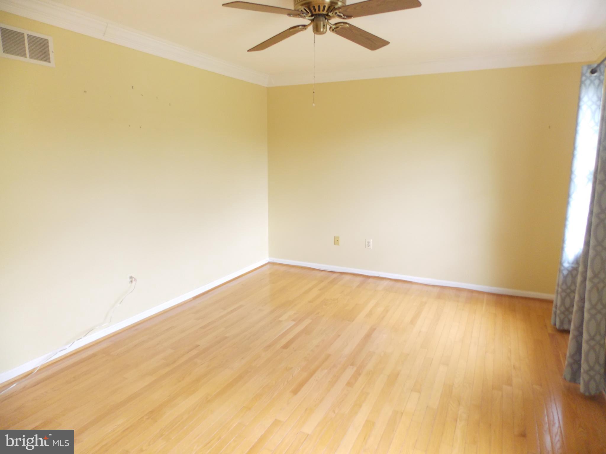 CARROLLYN MANOR - Residential