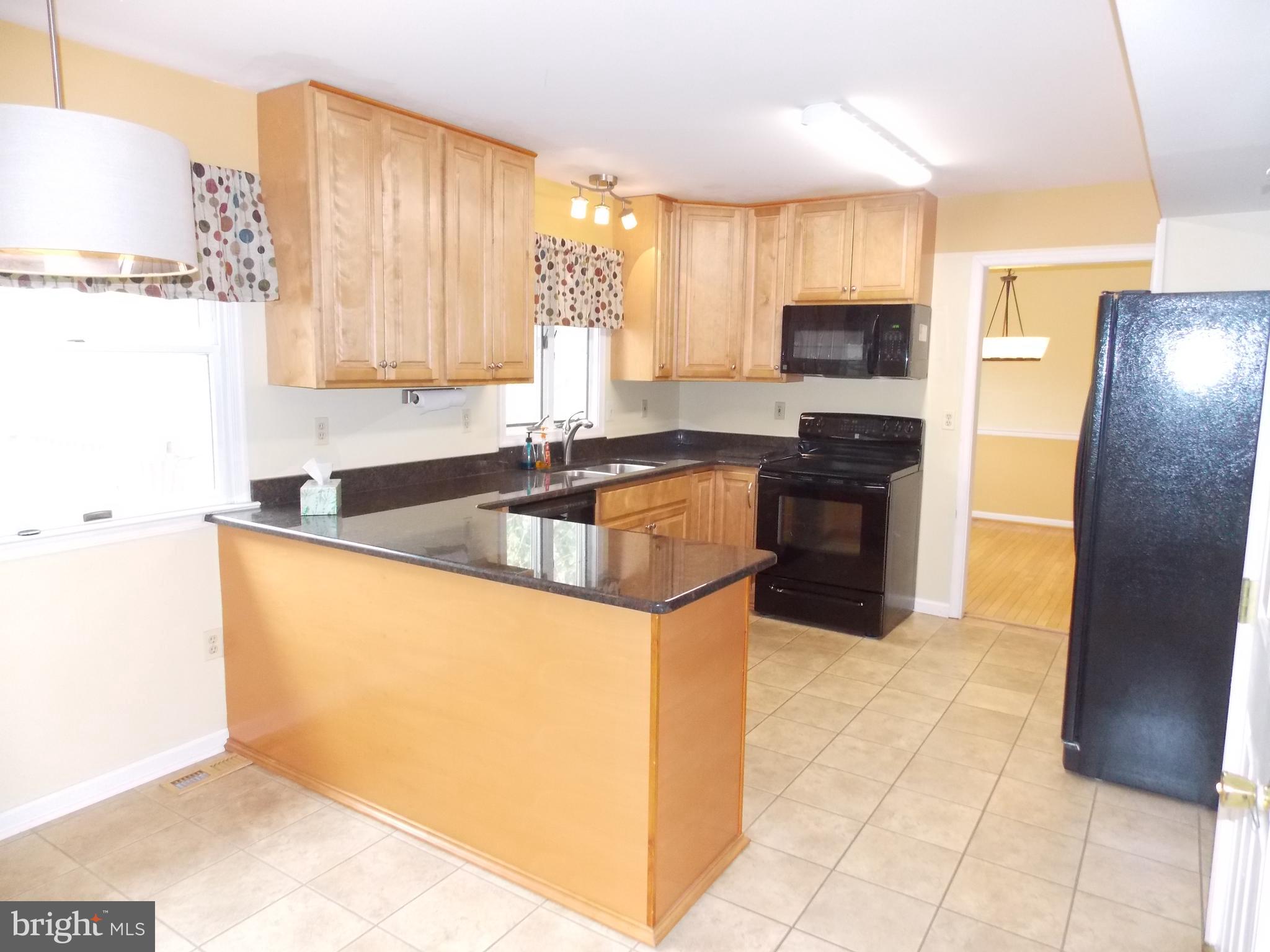 CARROLLYN MANOR - Residential