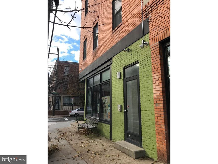 Location, location, location! Northern Liberties 2 bedroom, 2 bath, with tons of natural light. Modern appliances, lots of space and closets, plus a mosaic in one of the baths! Laundry in unit. Central air. Water included in rent, all other utilities are responsibility of tenant. Available for 12/1 move in date. Unit will be painted to a more natural color. Common hallway gets cleaned once a week. One bedroom is smaller than the other, could work as bedroom but might be more comfortable as an office/flex space. We welcome your application today!