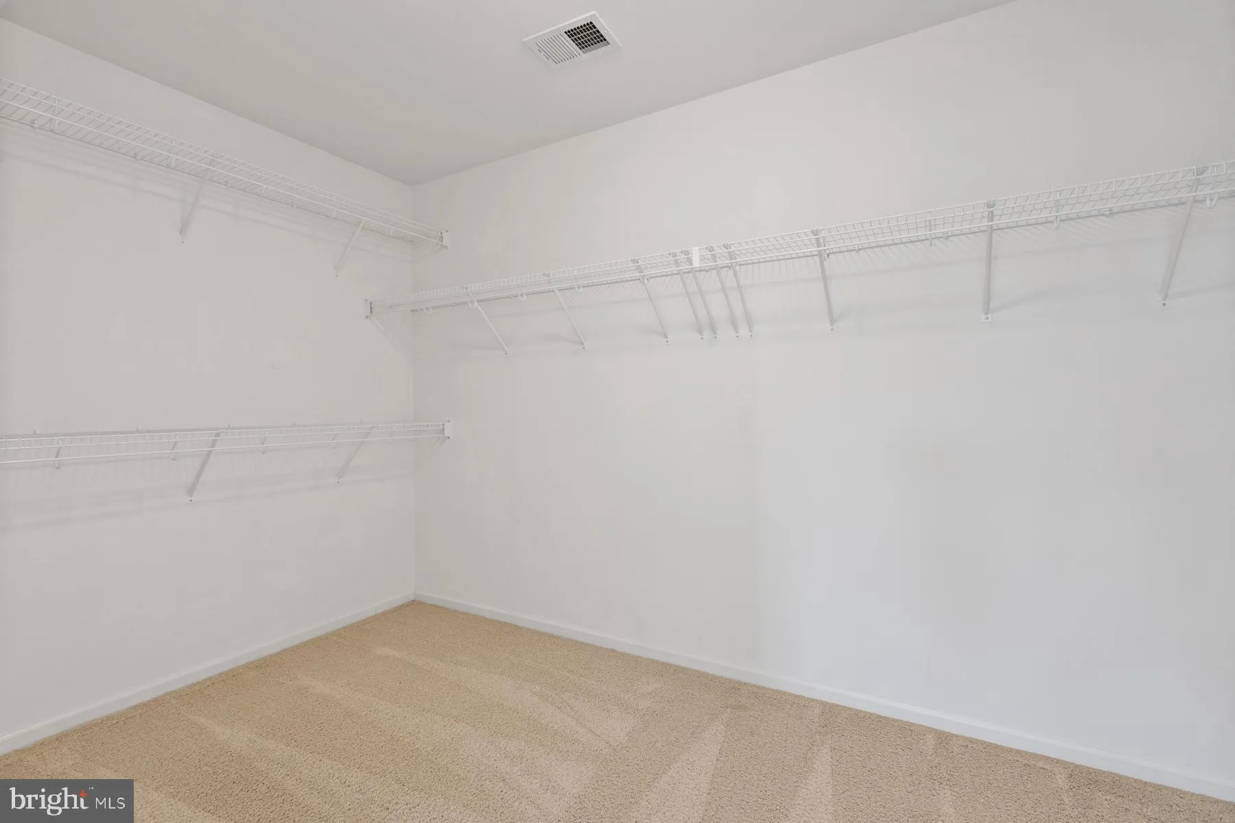 Gainesville, Virginia 20155, United States, 4 Bedrooms Bedrooms, ,3 BathroomsBathrooms,Residential,Coming Soon,256475