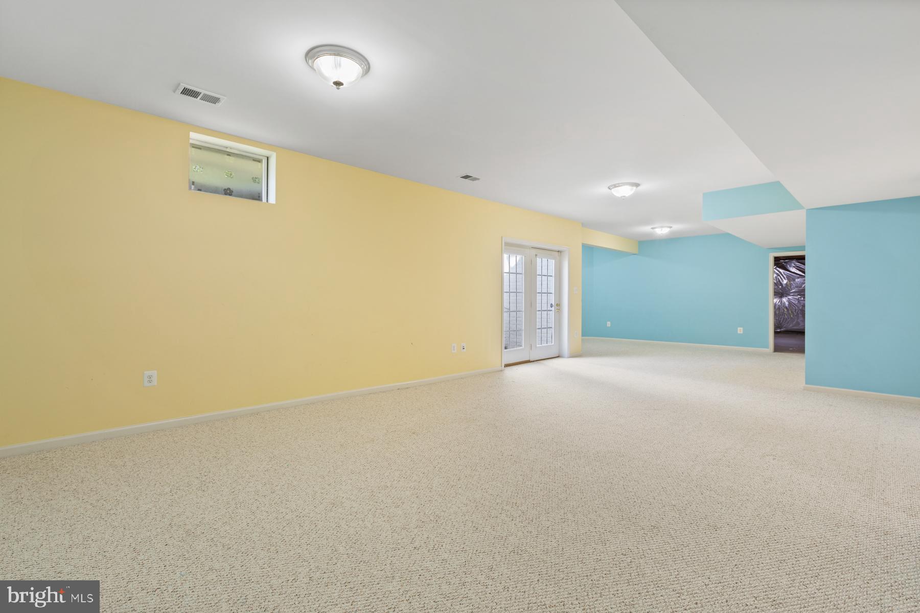 GLENKIRK ESTATES - Residential Lease