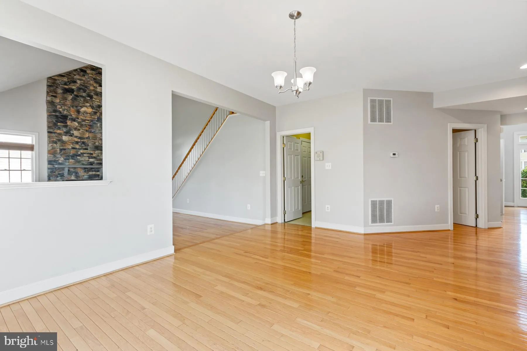 Gainesville, Virginia 20155, United States, 4 Bedrooms Bedrooms, ,3 BathroomsBathrooms,Residential,Coming Soon,256475