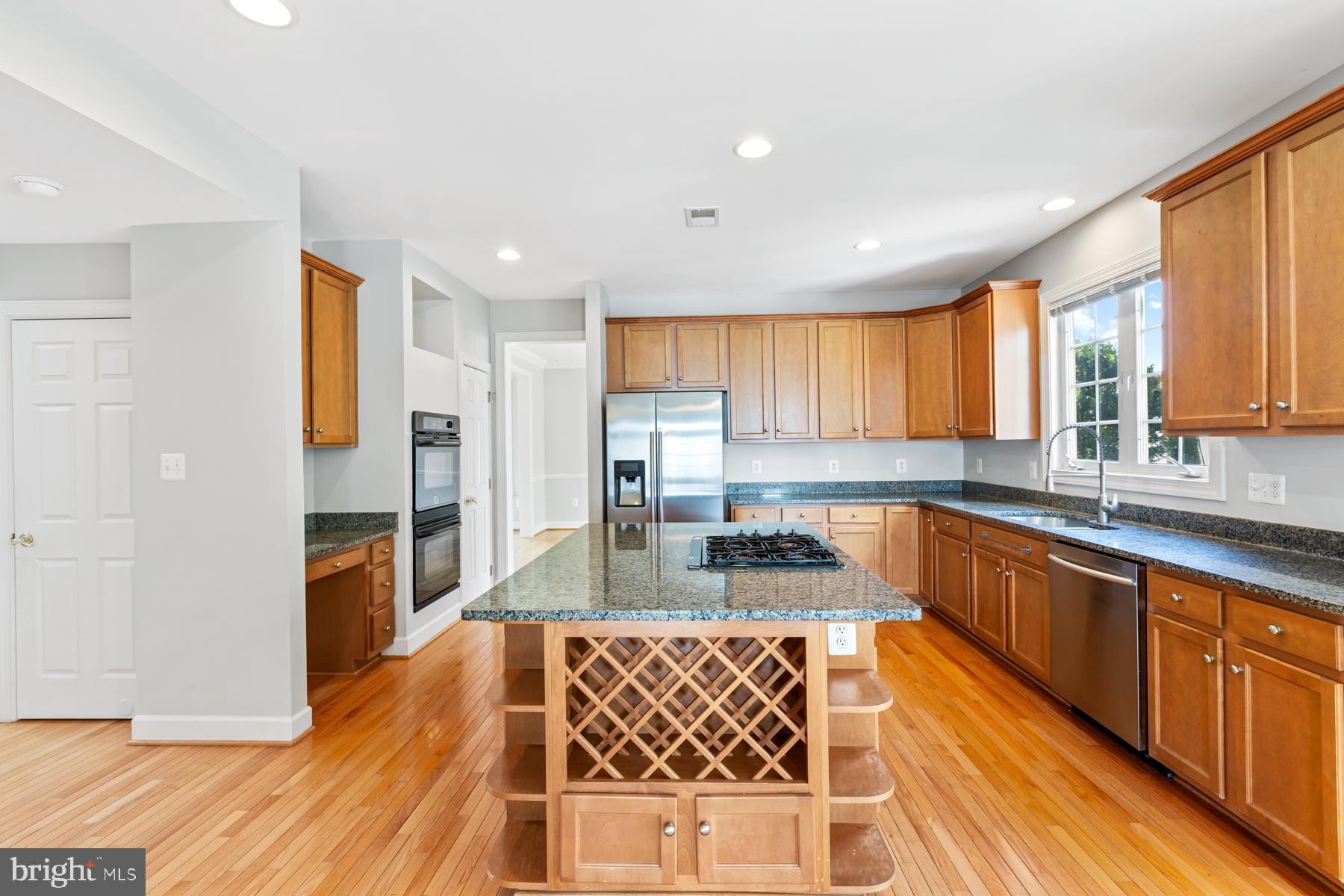 GLENKIRK ESTATES - Residential Lease