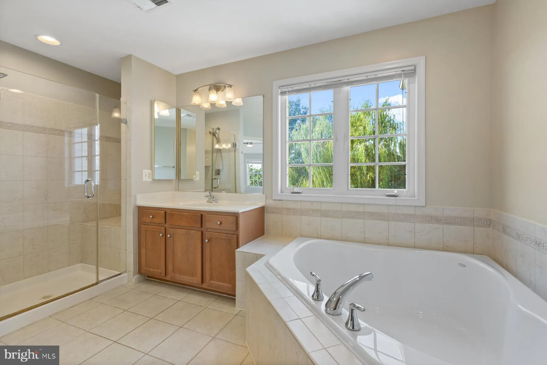 Gainesville, Virginia 20155, United States, 4 Bedrooms Bedrooms, ,3 BathroomsBathrooms,Residential,Coming Soon,256475