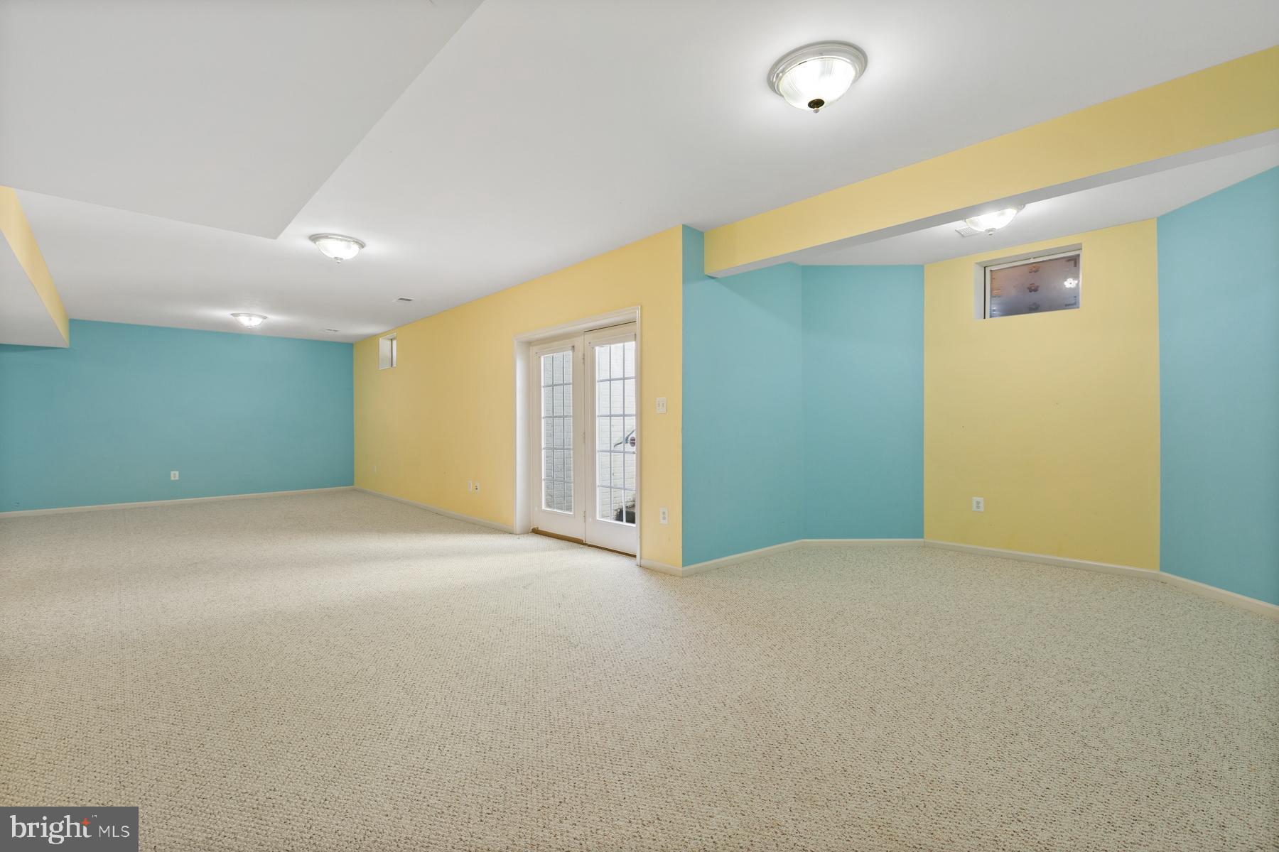 GLENKIRK ESTATES - Residential Lease