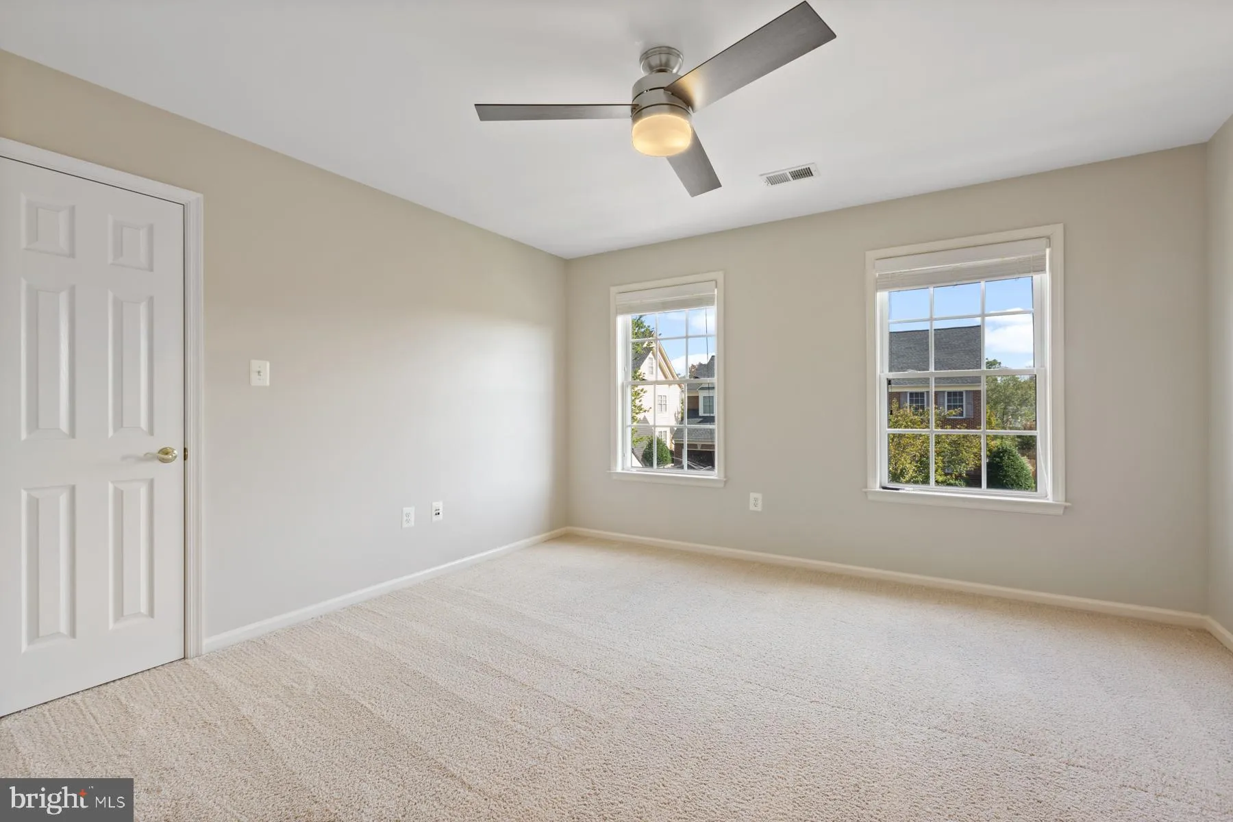 Gainesville, Virginia 20155, United States, 4 Bedrooms Bedrooms, ,3 BathroomsBathrooms,Residential,Coming Soon,256475