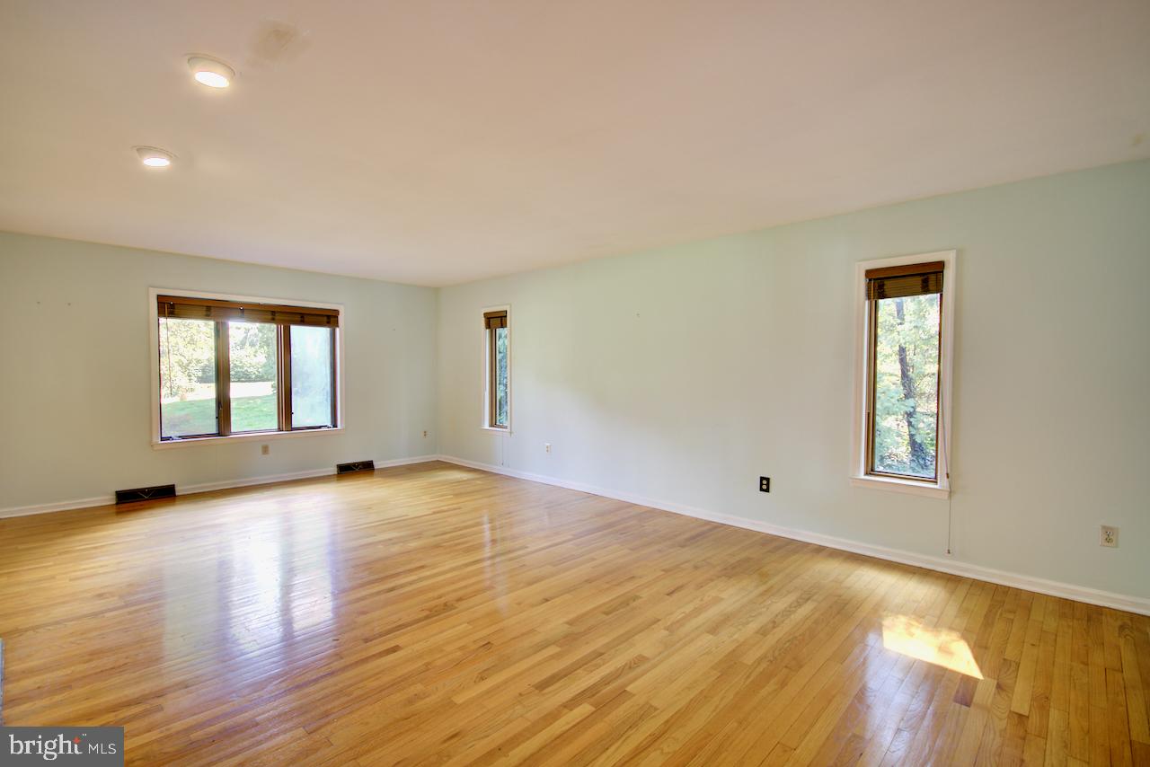 FAIRFIELD TERRACE - Residential