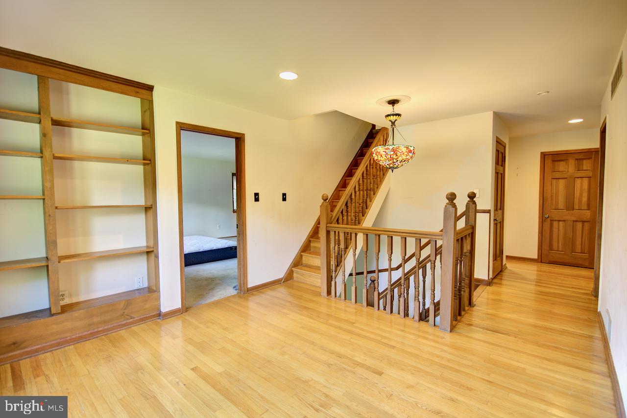 FAIRFIELD TERRACE - Residential