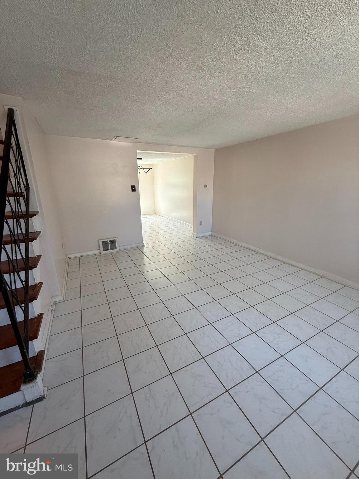 HARRISBURG CITY - Residential Lease