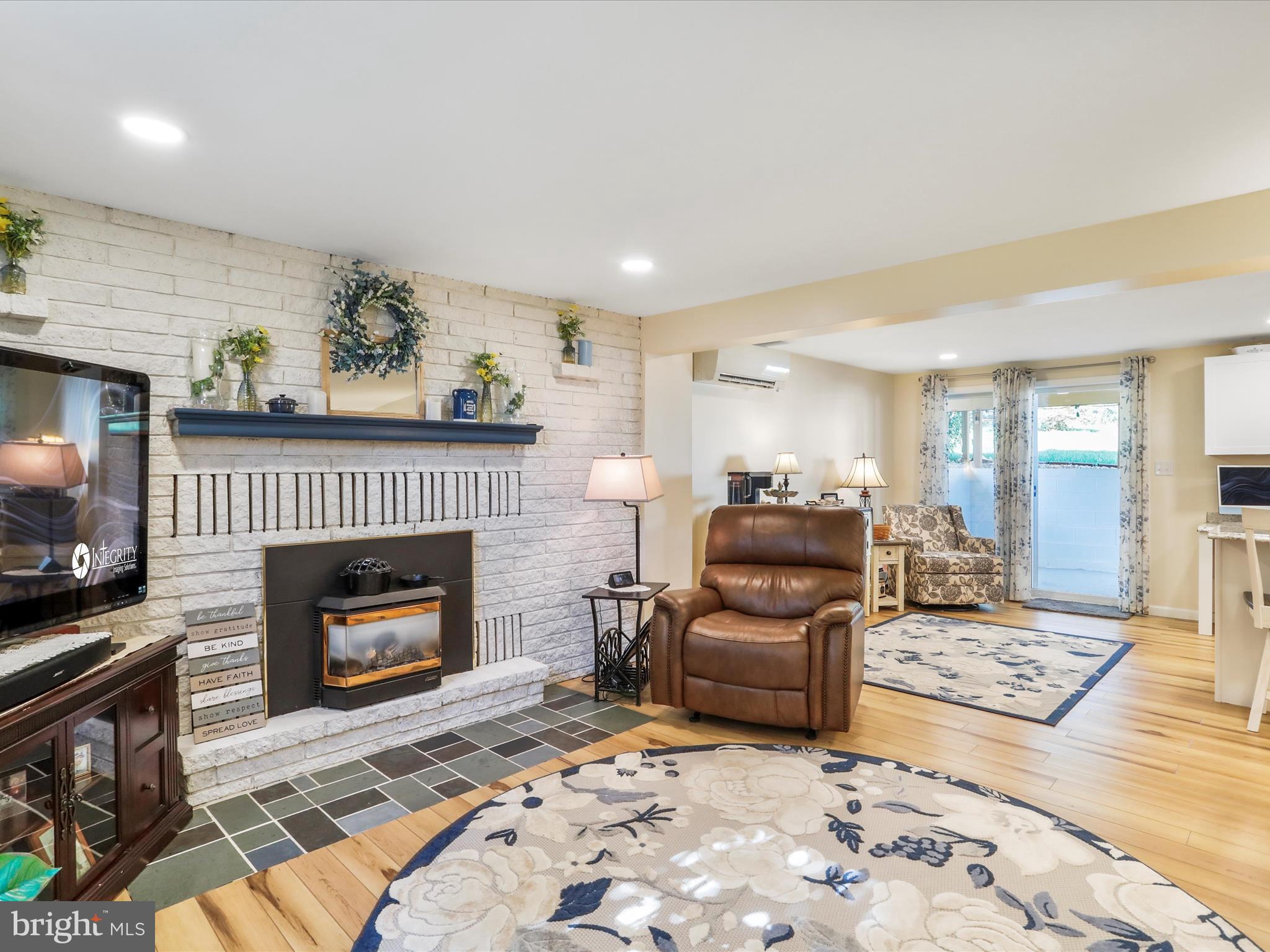 BEL AIR - Residential