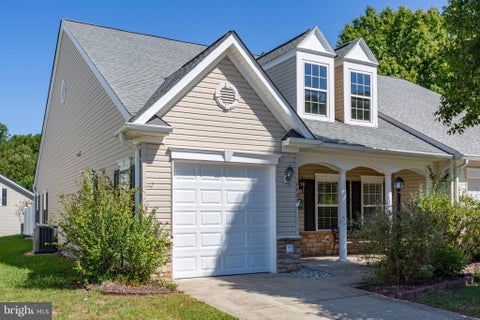 Townhouse For Sale - 6403 Garners Way<br/> SPOTSYLVANIA, VA 22553