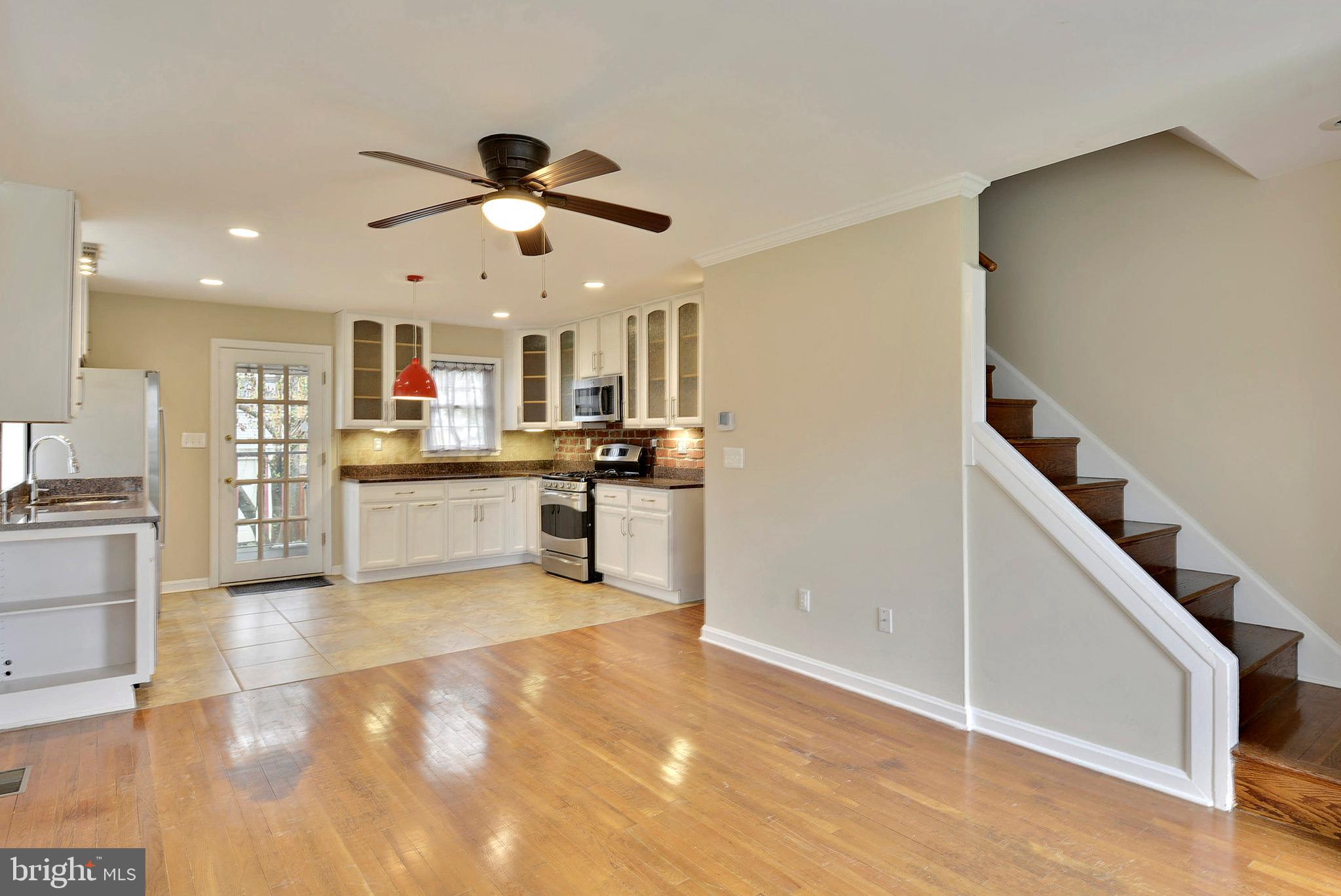 BUCKNELL MANOR - Residential Lease