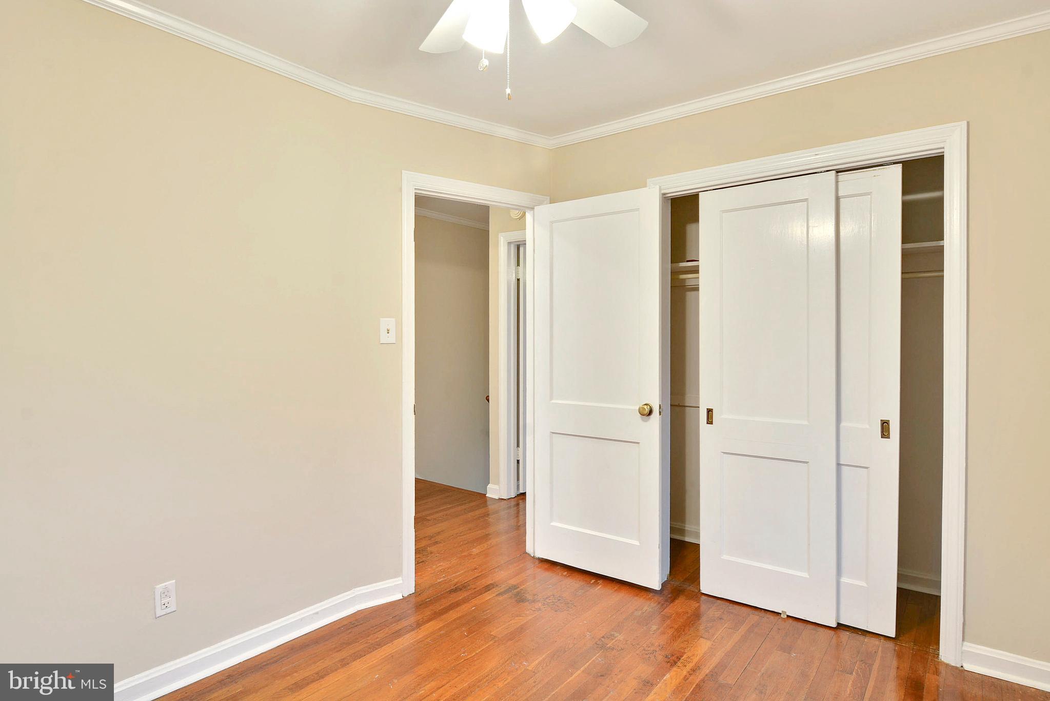 BUCKNELL MANOR - Residential Lease