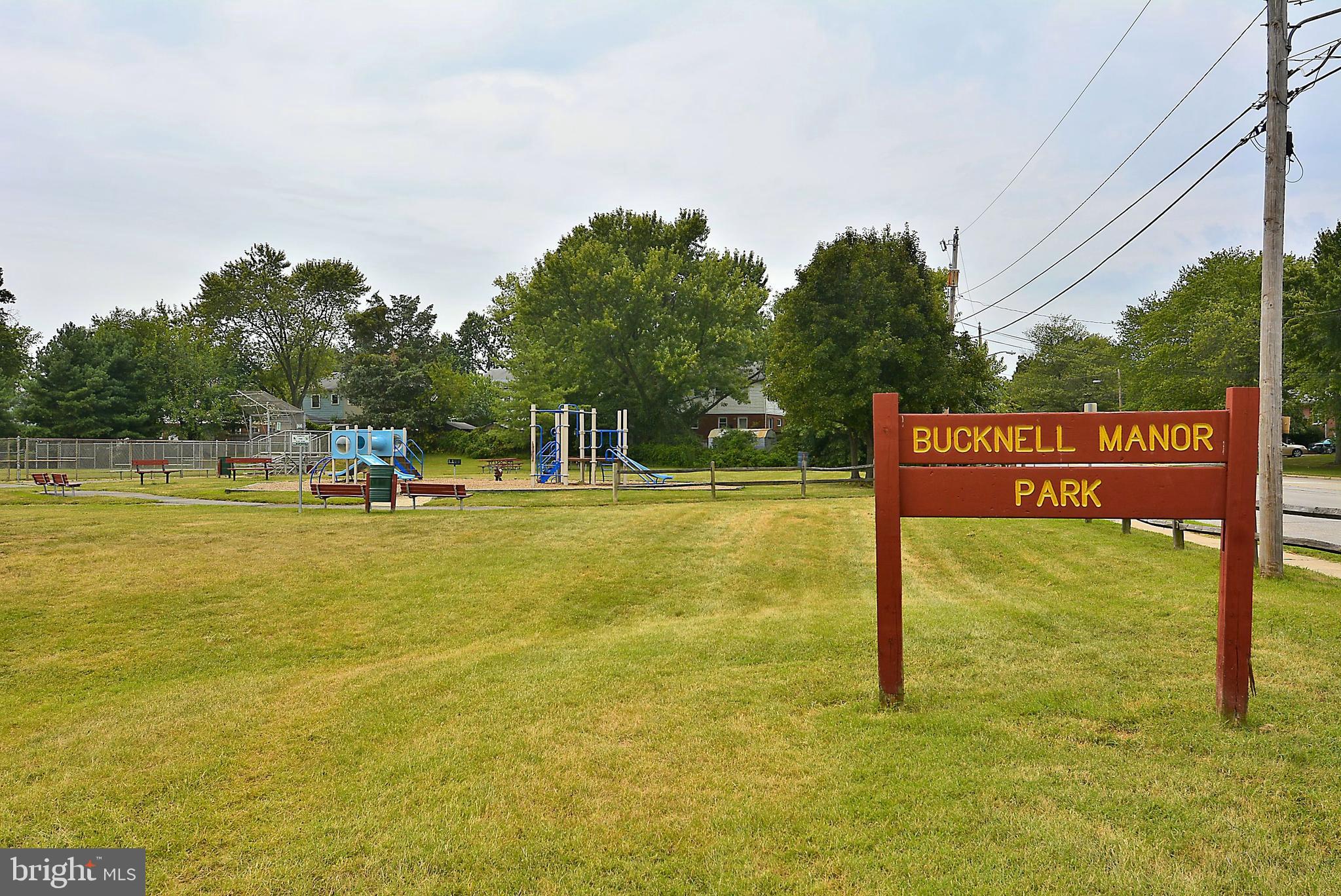 BUCKNELL MANOR - Residential Lease