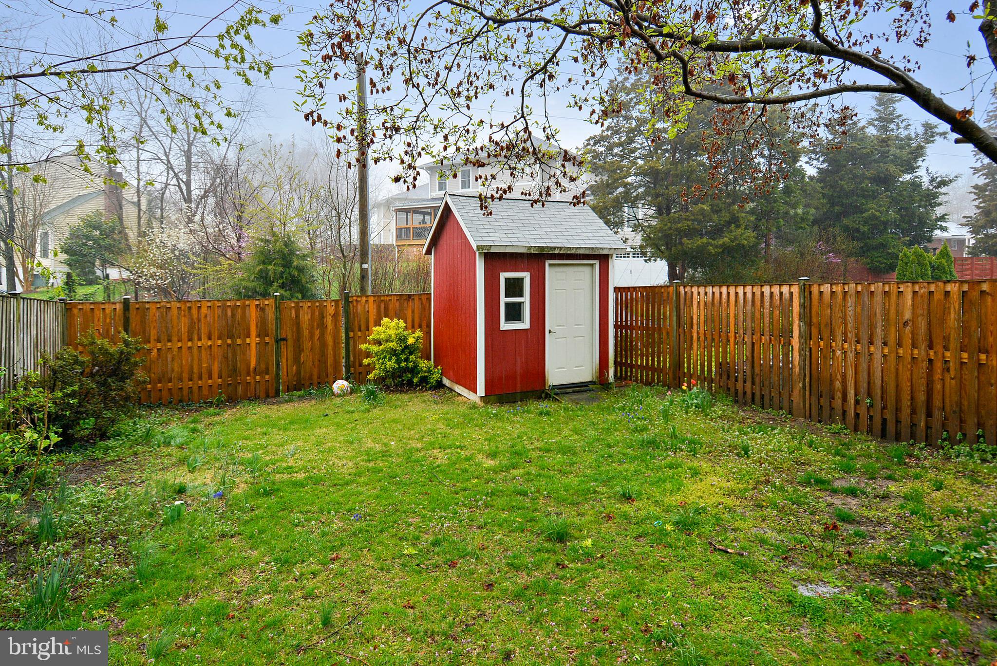 BUCKNELL MANOR - Residential Lease