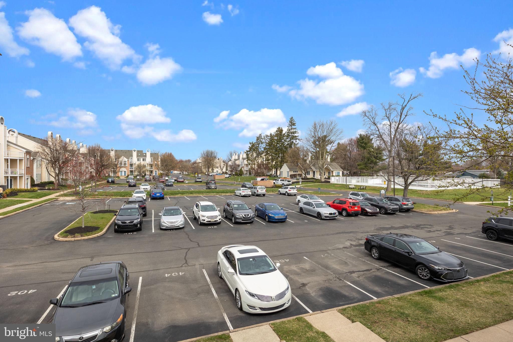 CRESTWOOD CONDO - Residential Lease