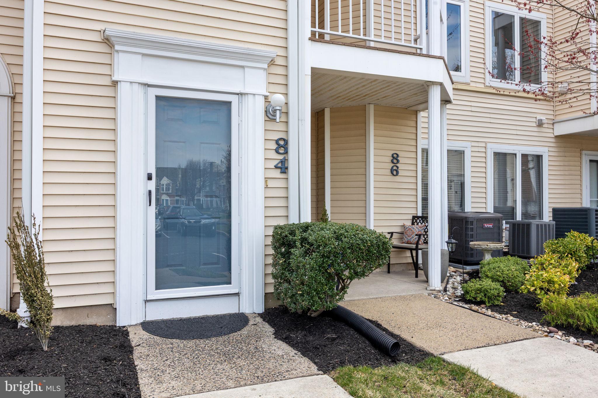 CRESTWOOD CONDO - Residential Lease