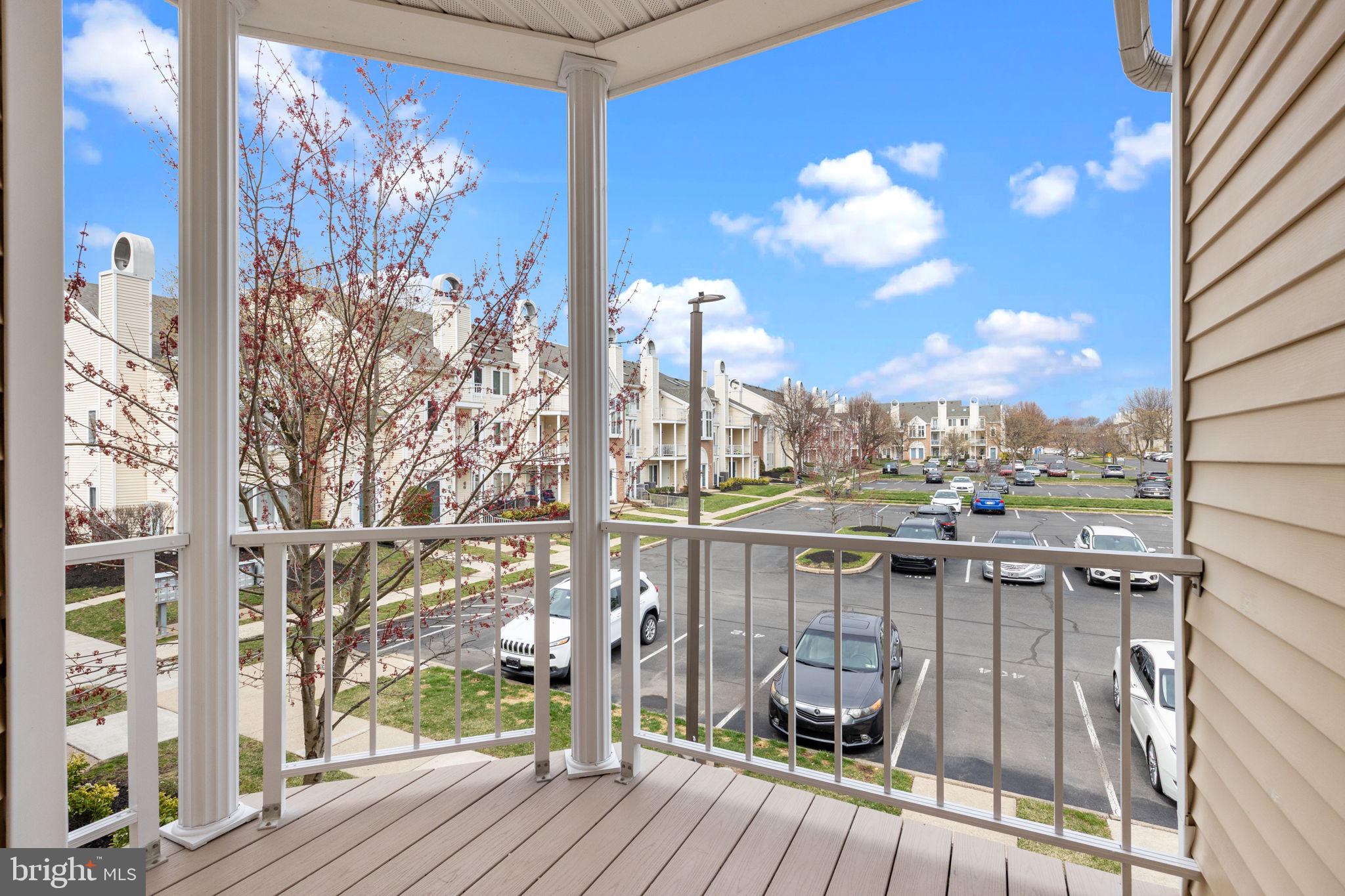 CRESTWOOD CONDO - Residential Lease