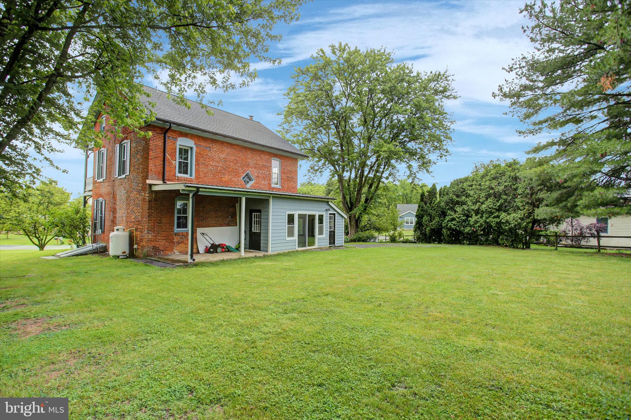 BROOKSIDE - Residential