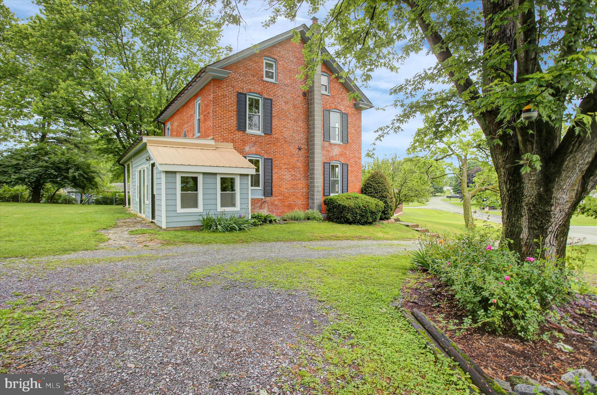 BROOKSIDE - Residential