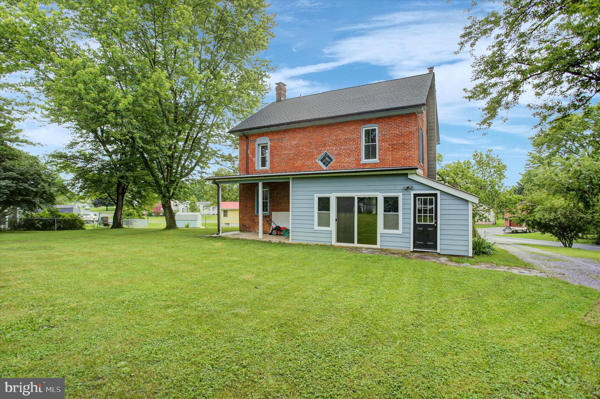 BROOKSIDE - Residential